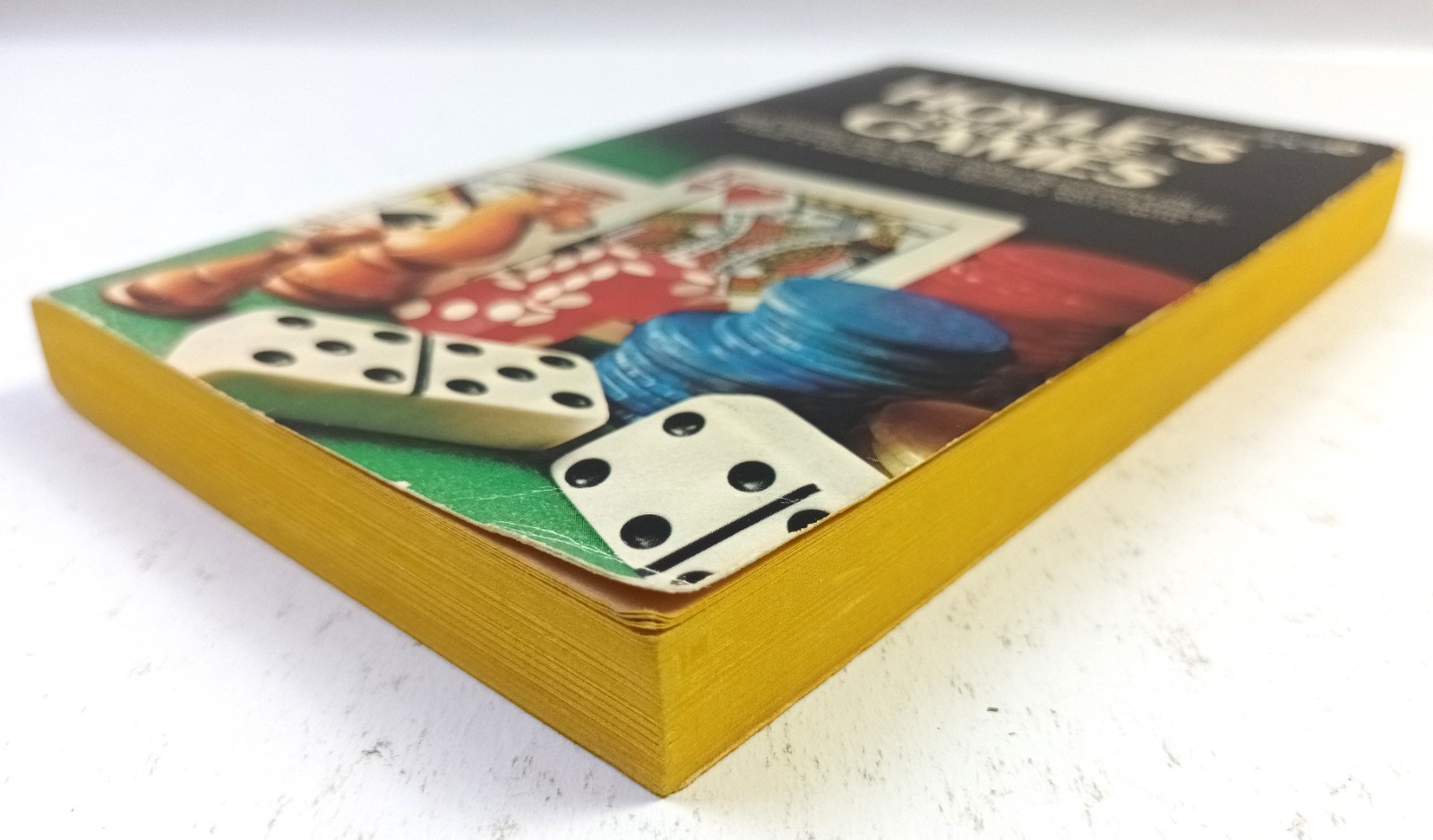 HOYLE’S RULES OF GAMES. ALBERT MOREHEAD GEOFFREY MOTT-SMITH. SIGNET 1963. VGD