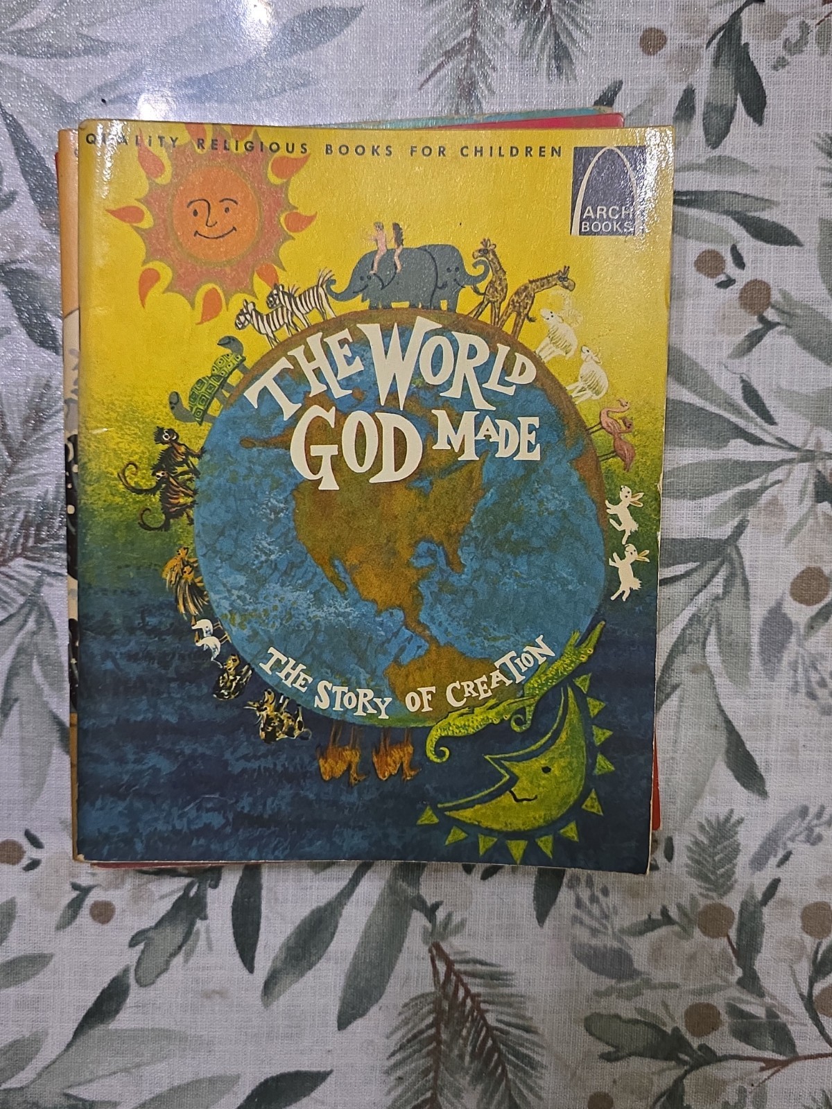 Lot 10 Arch Books & Mixed Childrens Learning Religious Bible Stories (B4)