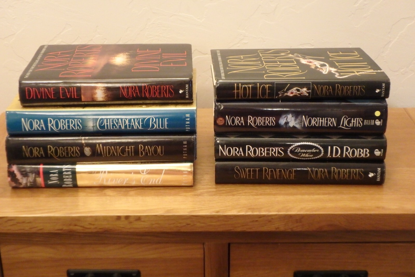 Nora Roberts ~ Various titles ~ HC w/ DJ ~ YOU CHOOSE