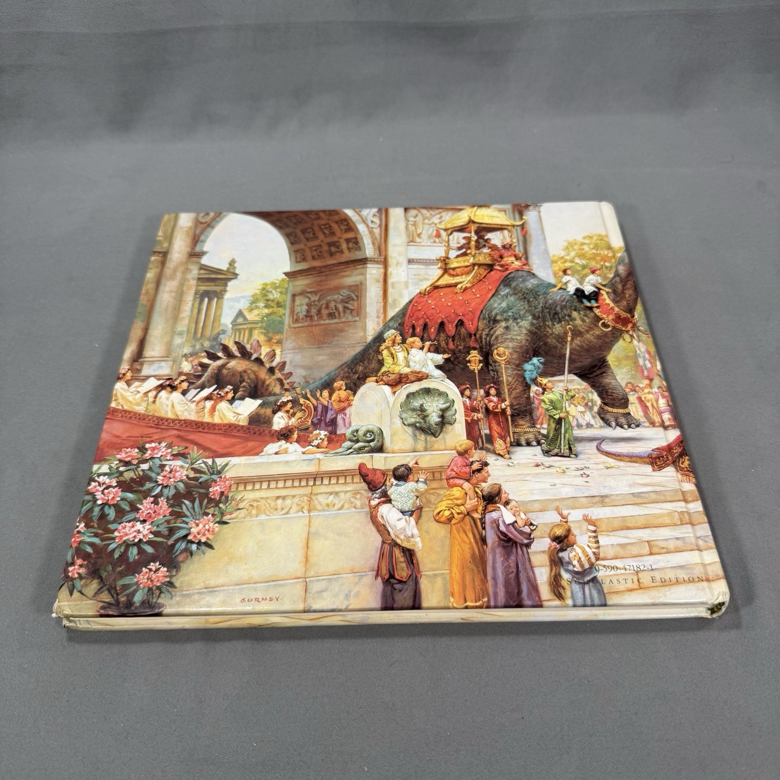 Dinotopia A Land Apart… James Gurney, Scholastic Edition, First Printing 1993 HC