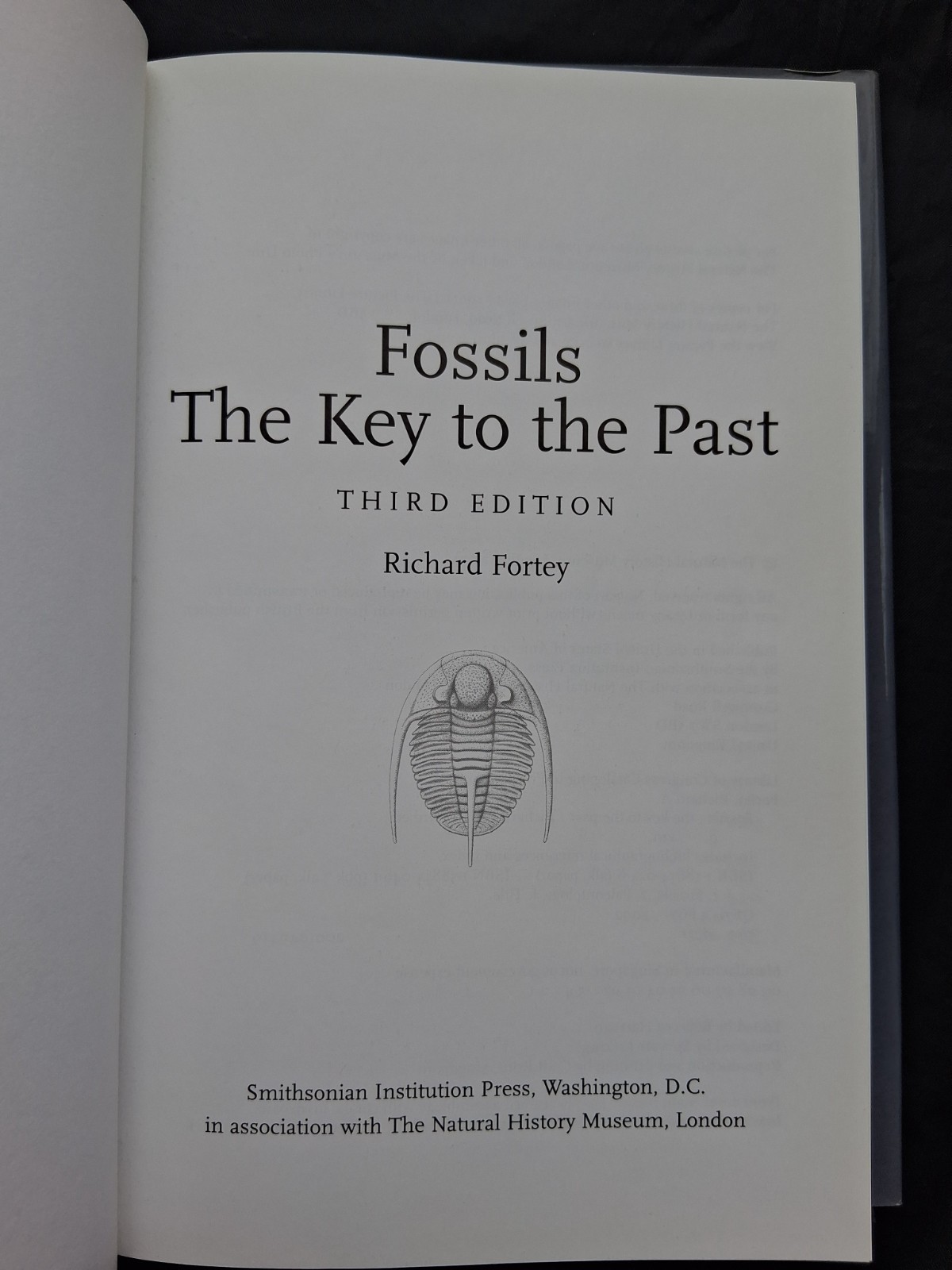 Fossils: The Key to the Past, hardcover book, by Richard Fortey