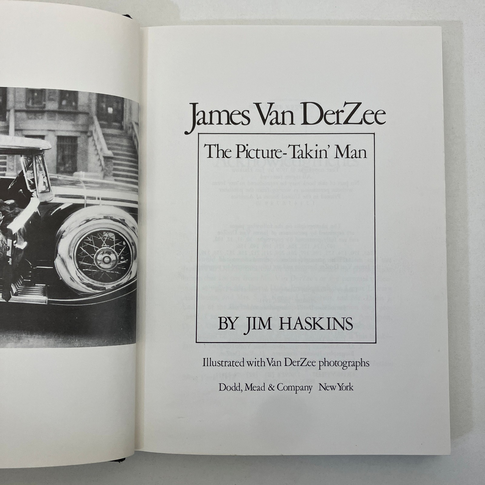 James Van DerZee Picture Takin Man Jim Haskins ExLibrary HCDJ 1979 VTG Biography
