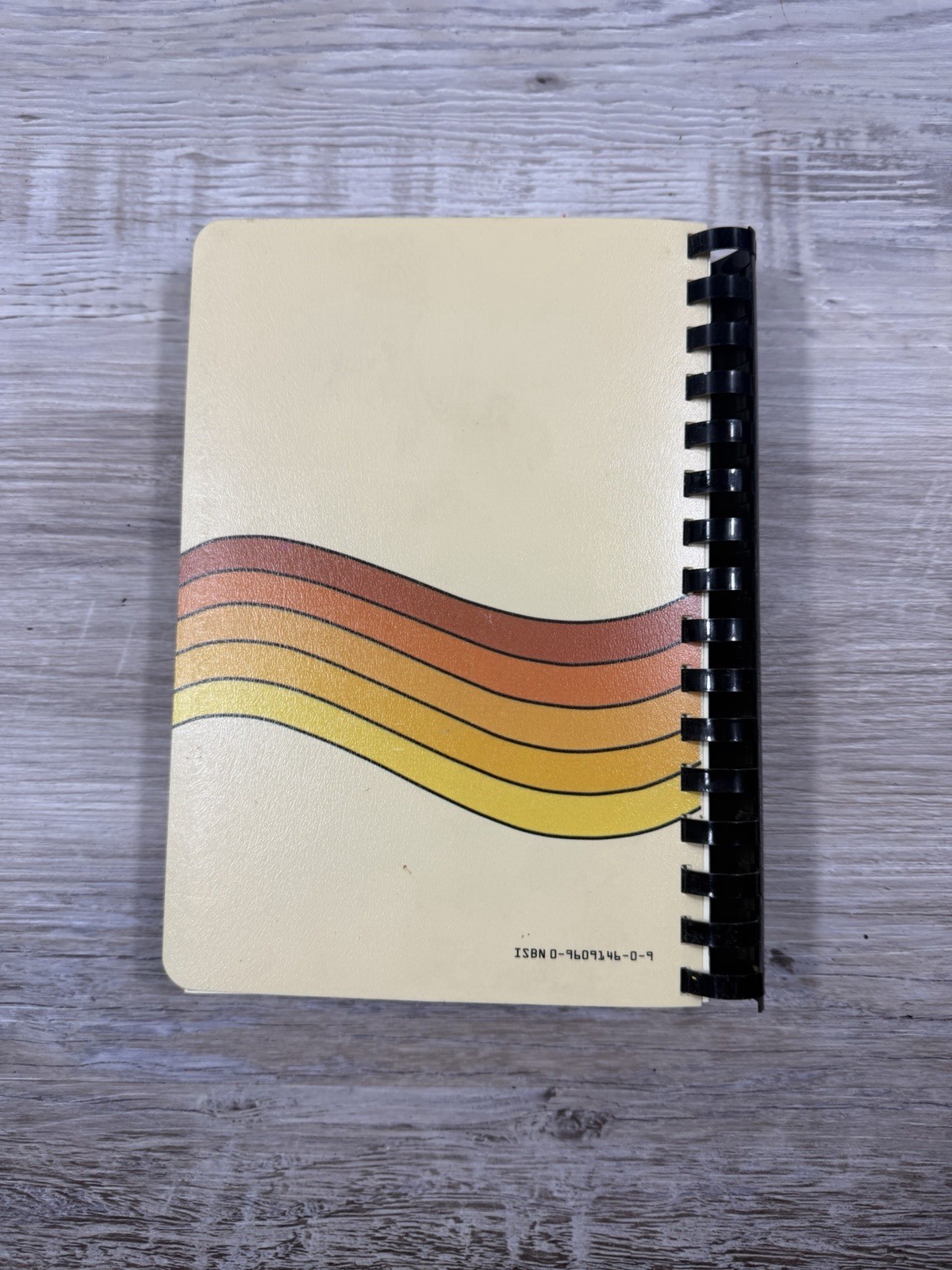 Vintage 1983 Nebraska Junior League of Omaha Amber Waves Cookbook 332 Pages NICE