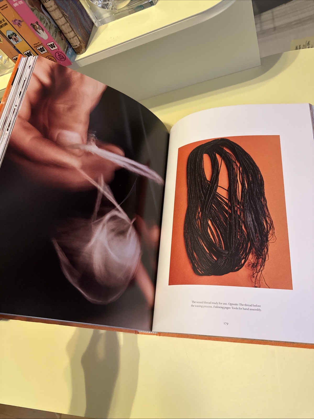 SANTONI MERAVIGLIA MAGAZINE BOOK INTERIOR DESIGN HC COLLECTIBLE TABLETOP BOOK 02