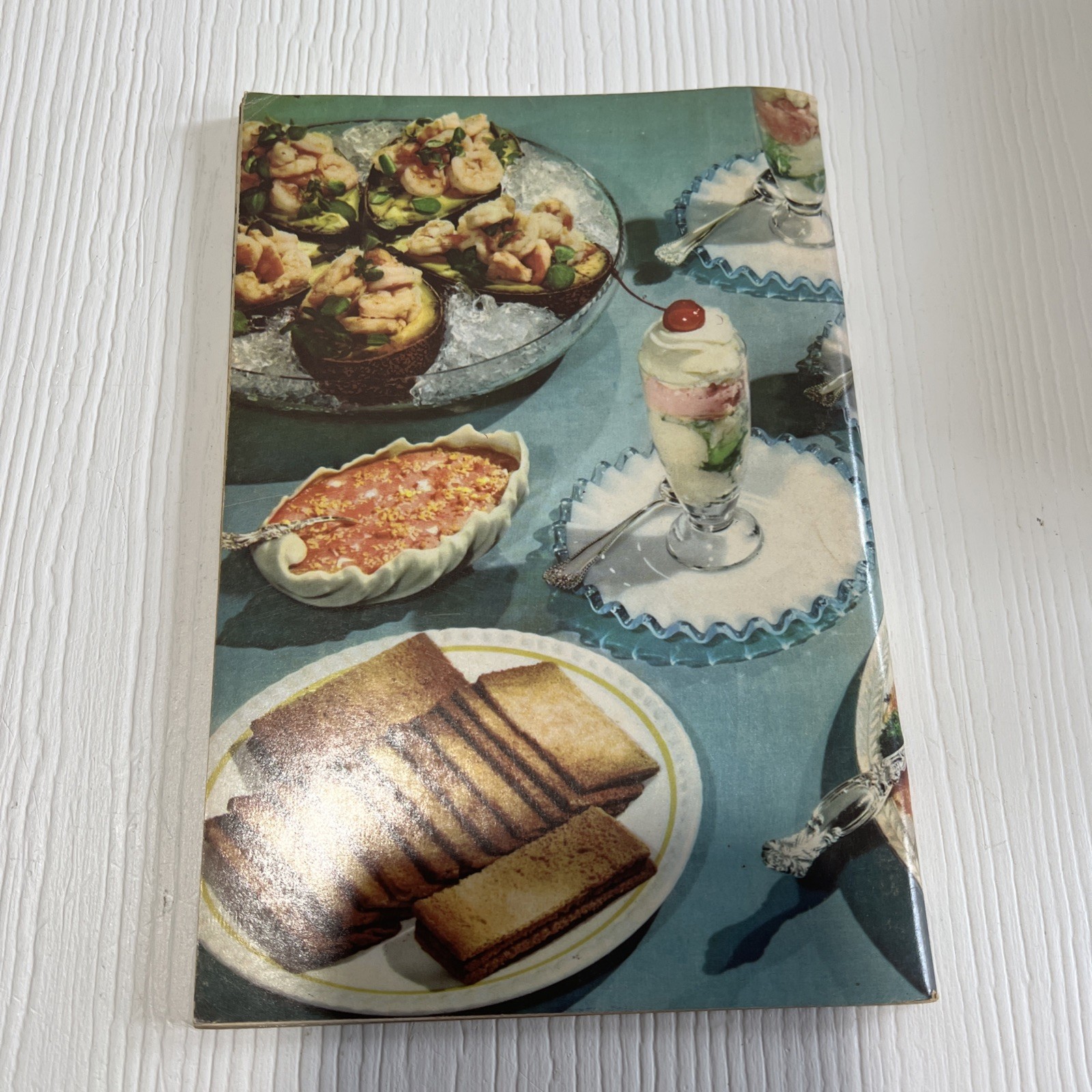 Cooling Dishes for HOT Weather︱260 Recipes︱Cookbook︱1965︱68 Pages