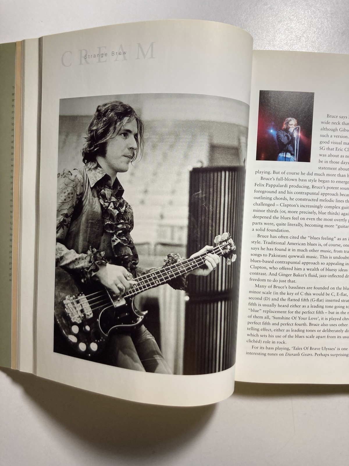 “CREAM: The Legendary Sixties Supergroup” CHRIS WELCH 2000 Paperback 1st Edition