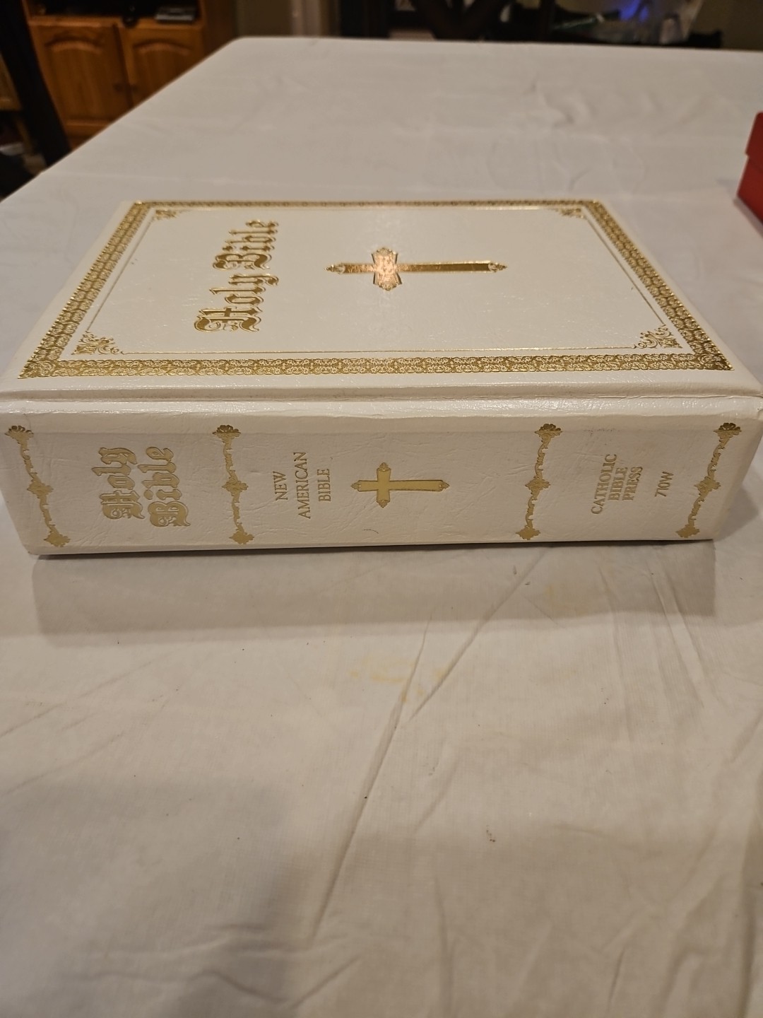 Holy Bible New American Bible Catholic Bible Press 710W CR- 1988 Thomas Nelson