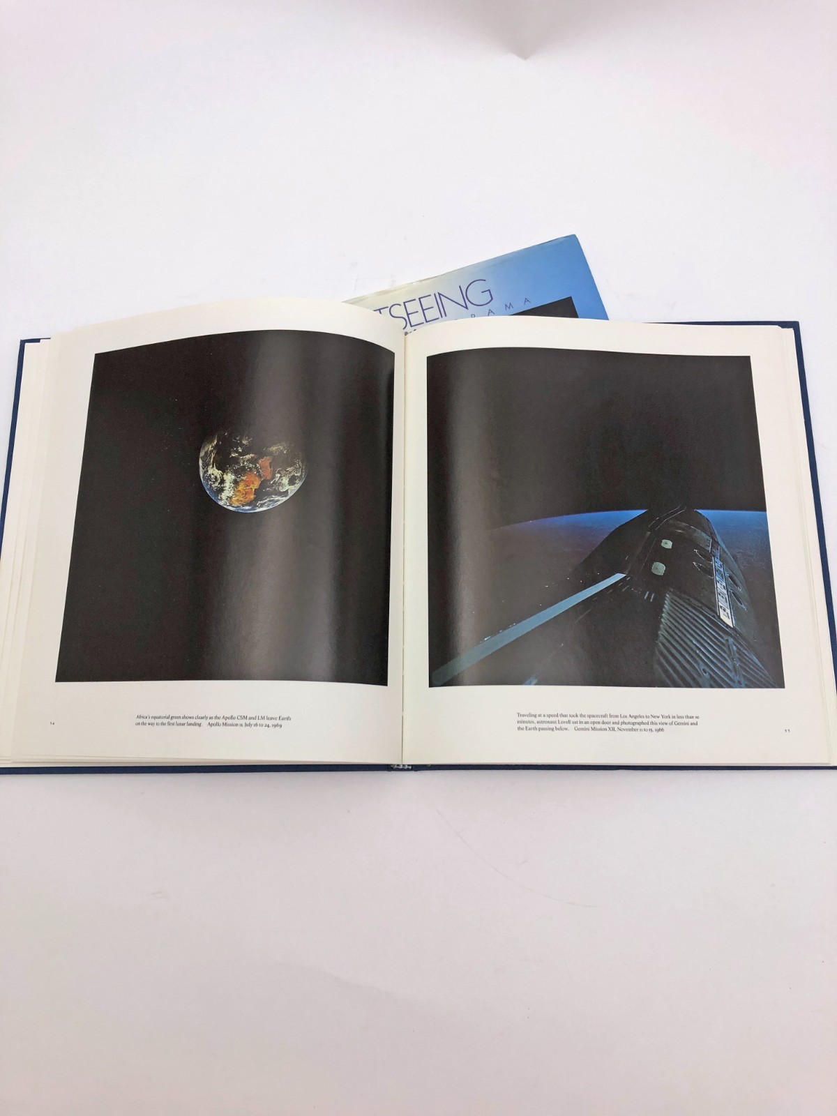 Sightseeing A Space Panorama HBDC 1st Edition 1985 Italy 105 pages HBDC