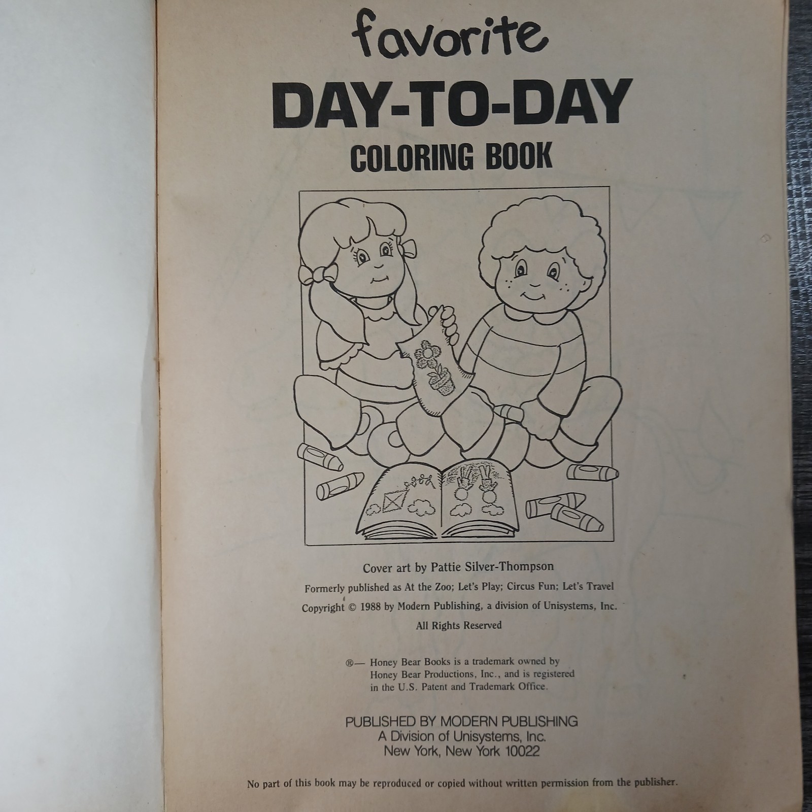 Jumbo Coloring Book 250 Pages Vintage 1988 Favorite Day-To-Day Honey Bear Books