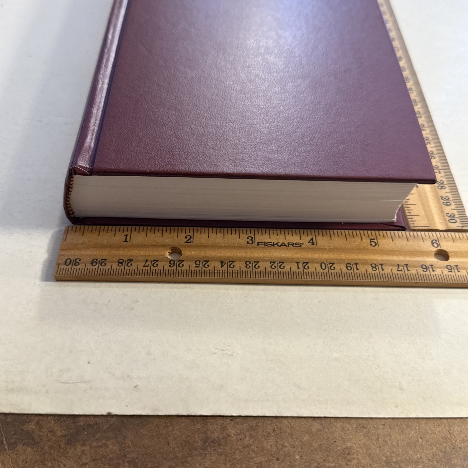 PEW HOLY BIBLE NRSV Hendrickson Hardcover Burgundy Church 1989 Study vintage