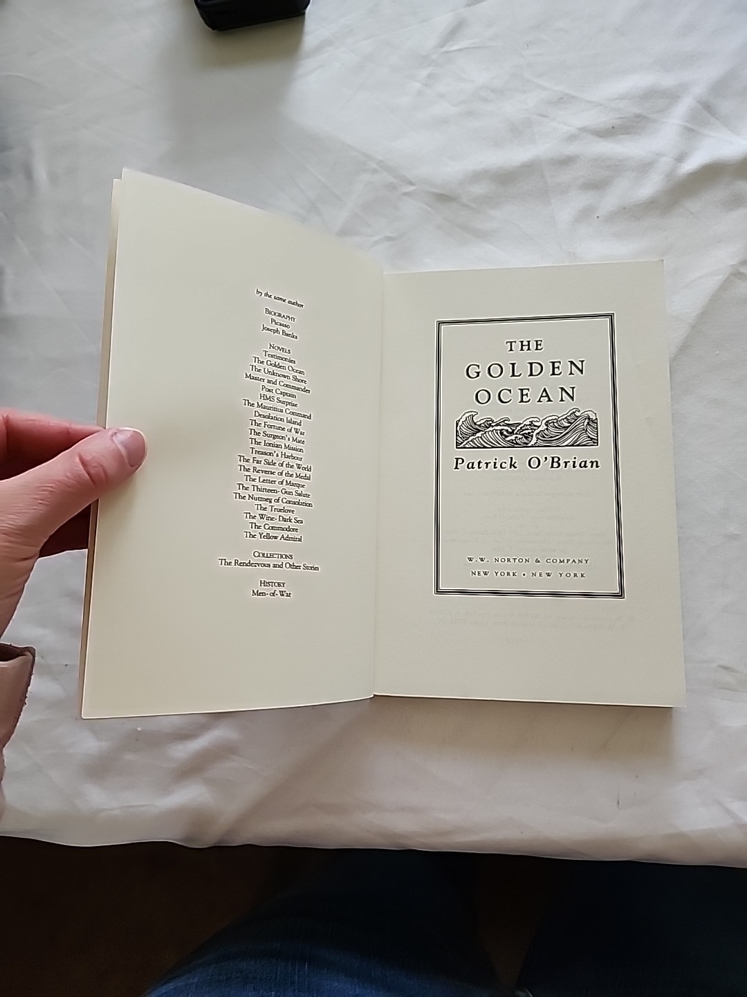 LOT 2 TRADE PB STANDALONE NOVELS – PATRICK O’BRIAN: GOLDEN OCEAN; UNKNOWN SHORE