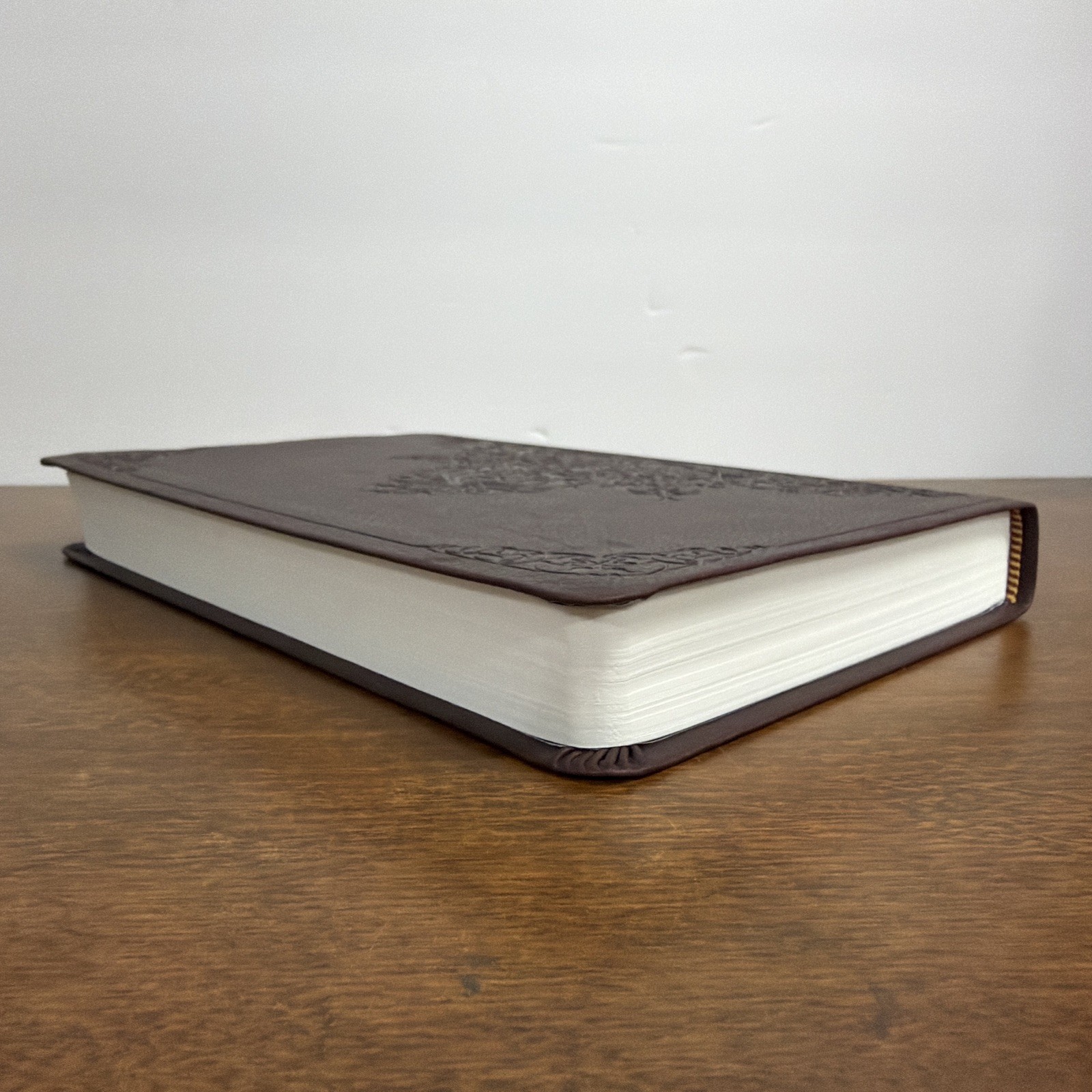 ESV Premium Gift Bible (TruTone, Chestnut, Filigree Design)