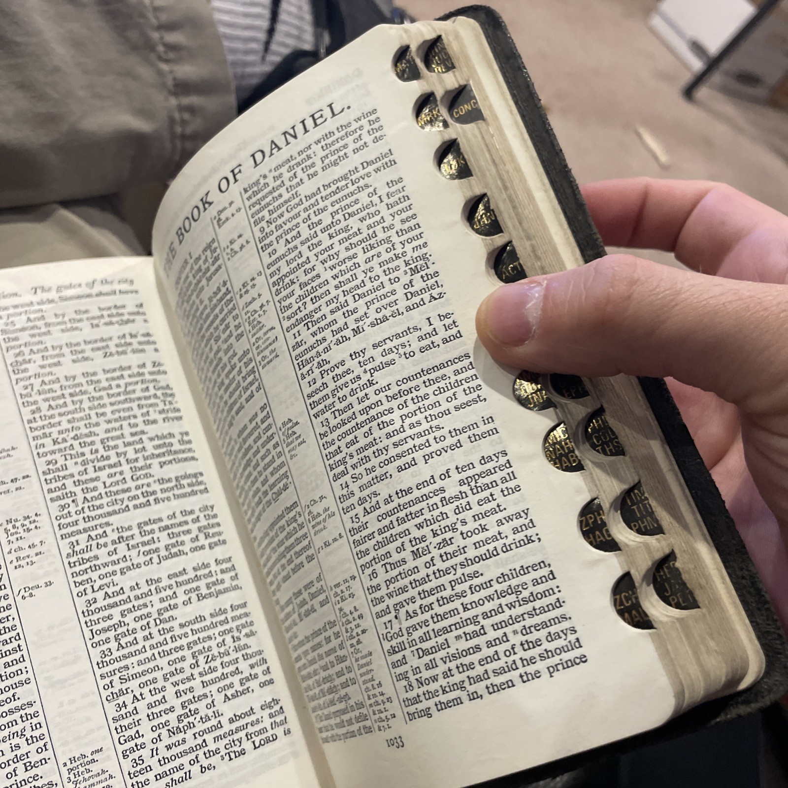Cambridge Cameo KJV Bible Indexed Red-Letter French Morocco Leather 74XRL