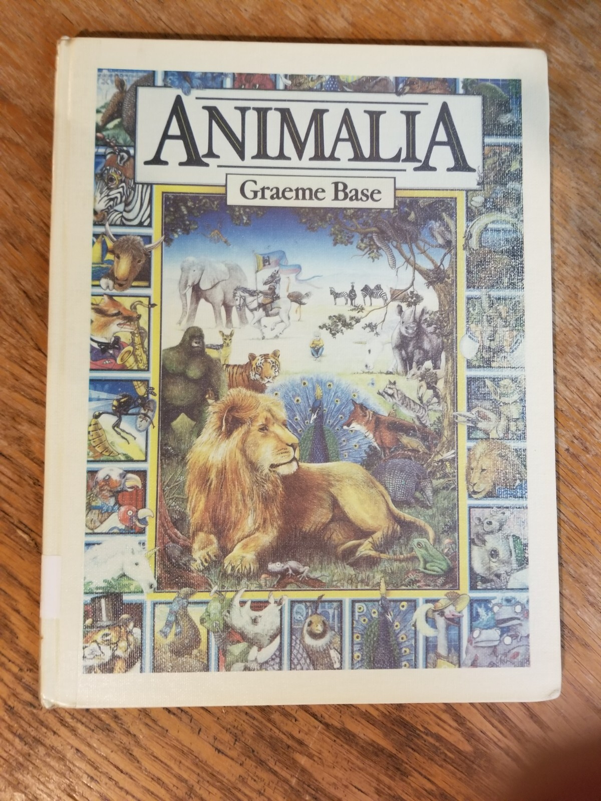 Animalia – Hardcover By Base, Graeme
