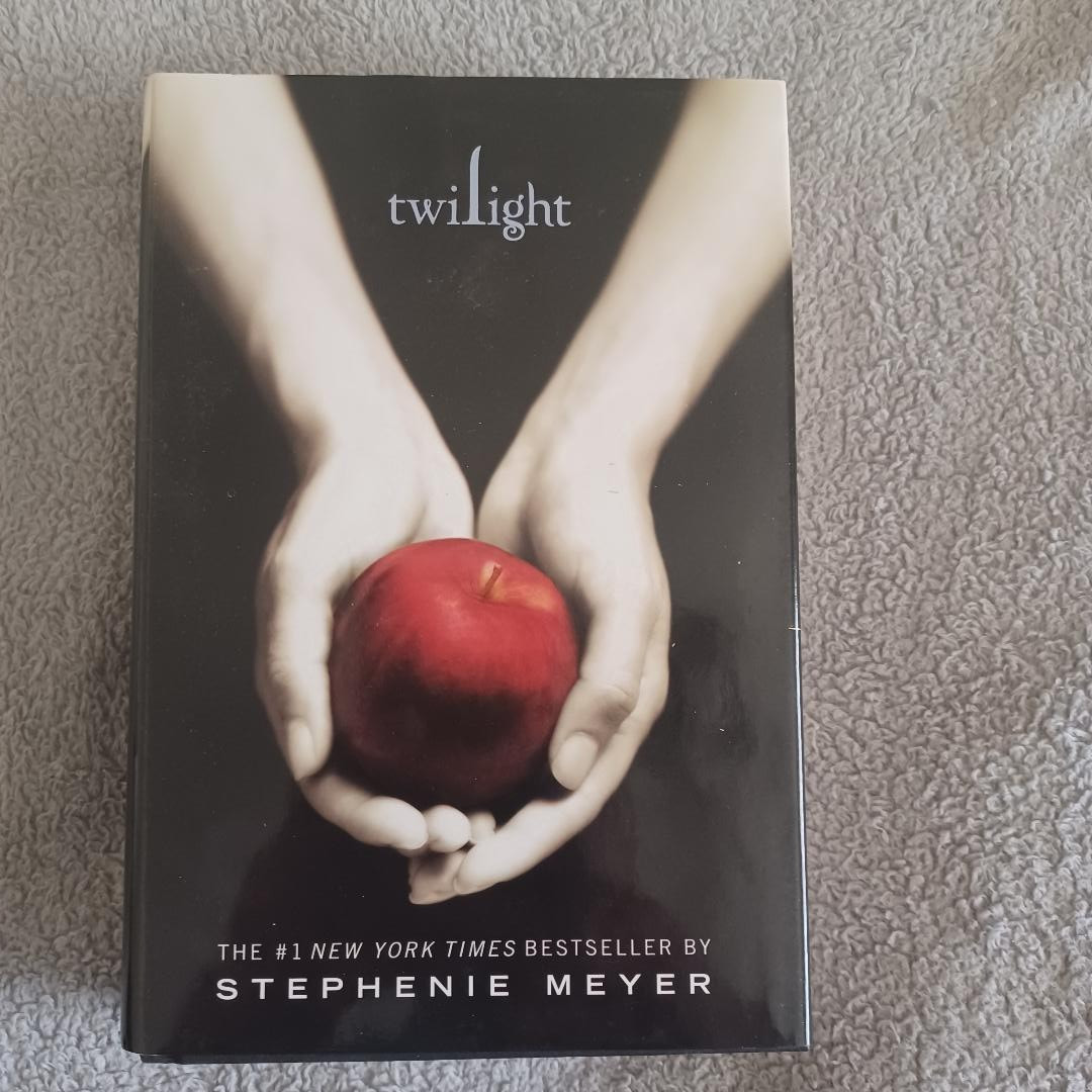 Twilight Saga By Stephenie Myer 4 Book Hardcover 2008 Collectible Box Set