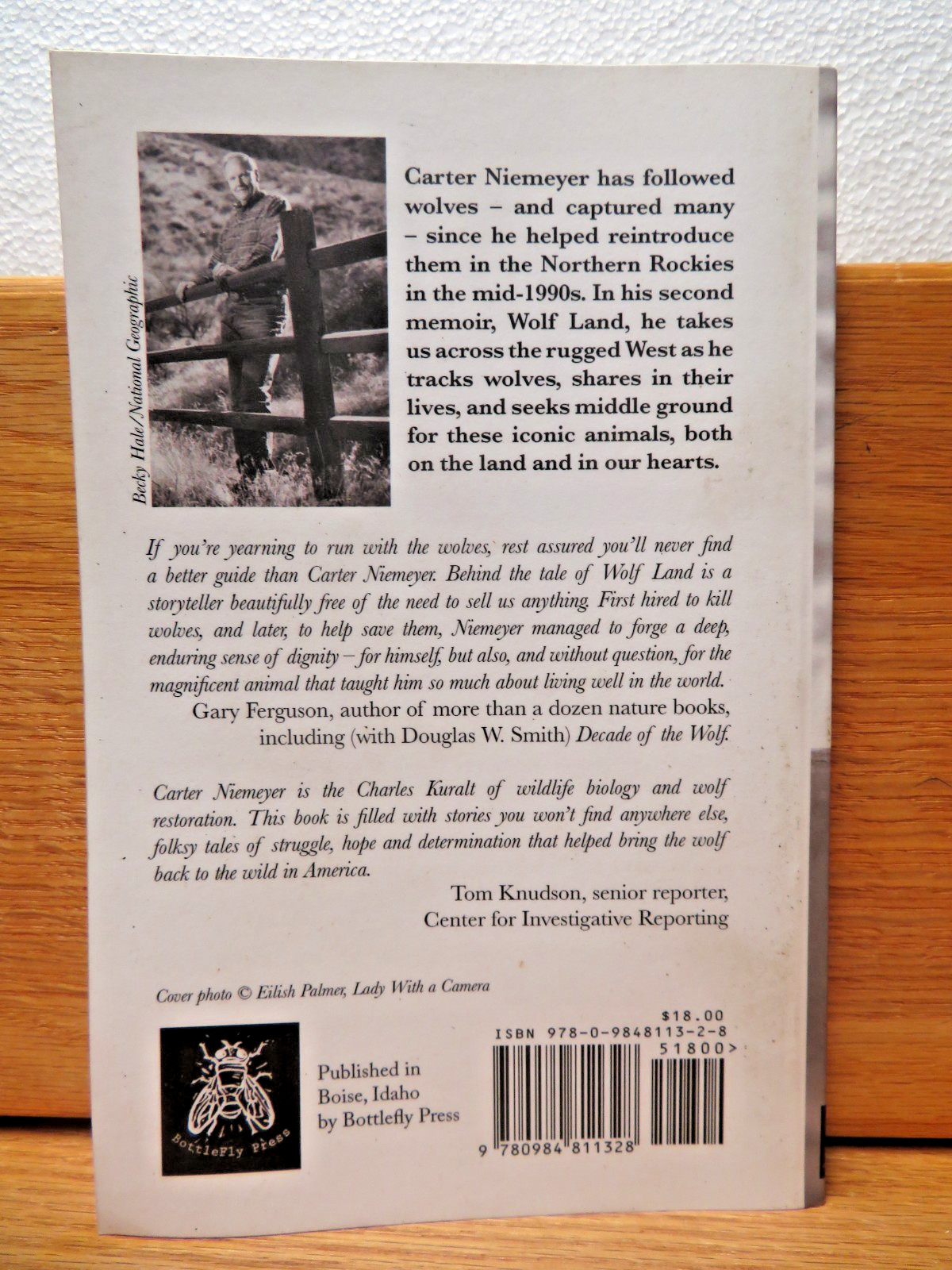 Wolf Land by Carter Niemeyer (2016, Trade Paper)