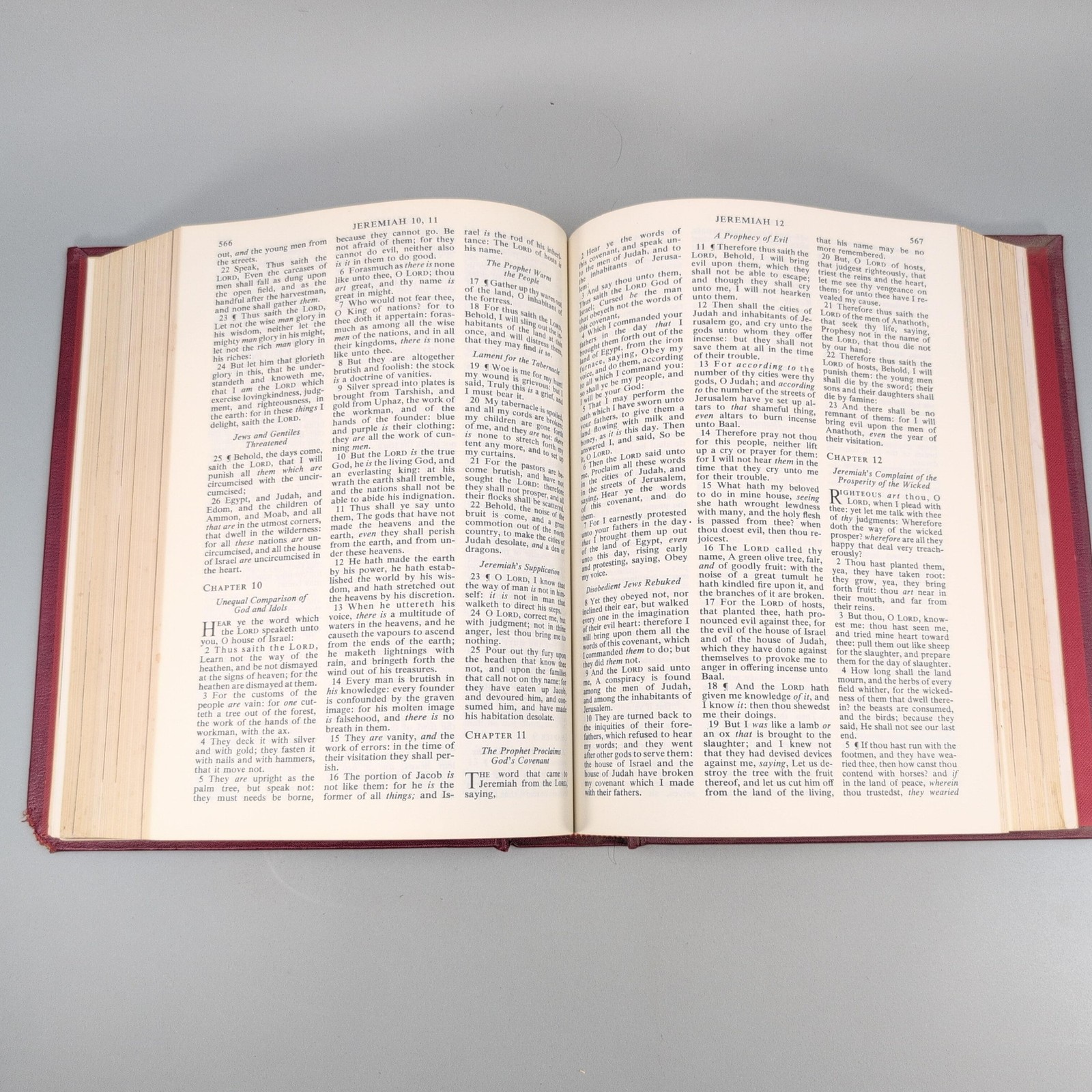 Vintage Holy Bible King James Guiding Light Ferguson HC Burgundy Illustrated USA