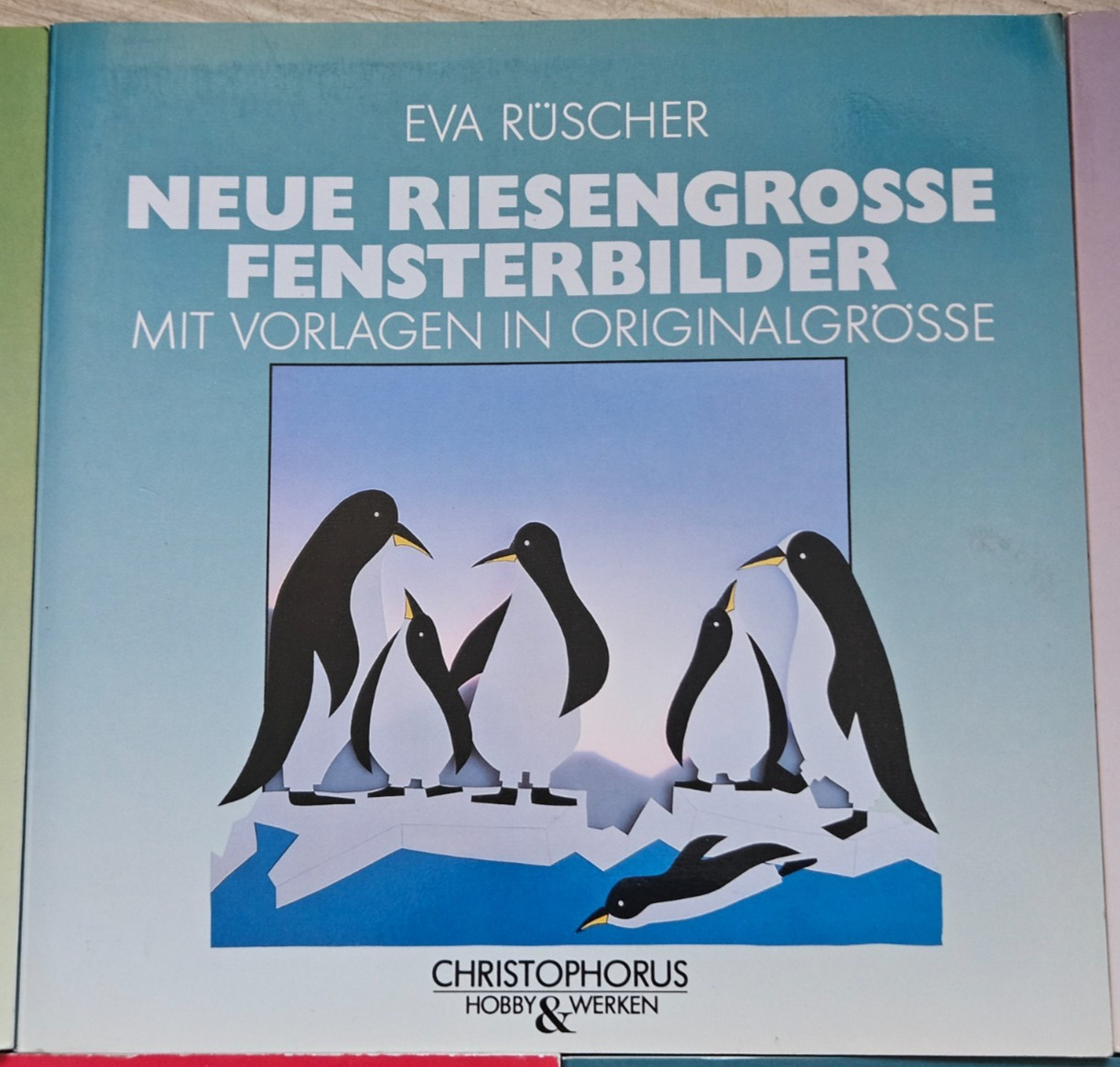 5 ’91-’93 Hobby & Werken Crafts Books w/ Patterns. Written in German Language.