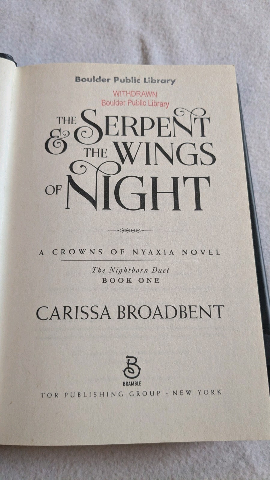 Crowns Of Nyaxia Lot Serpent & The Wings Of Night Songbird &: The Heart Of Stone