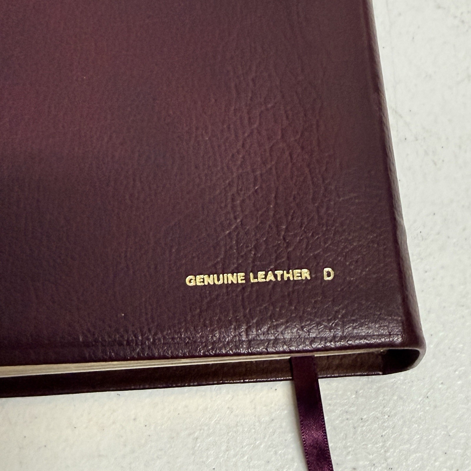 MacArthur Study Bible NKJV Burgundy Genuine Leather Nelson 1997 maps