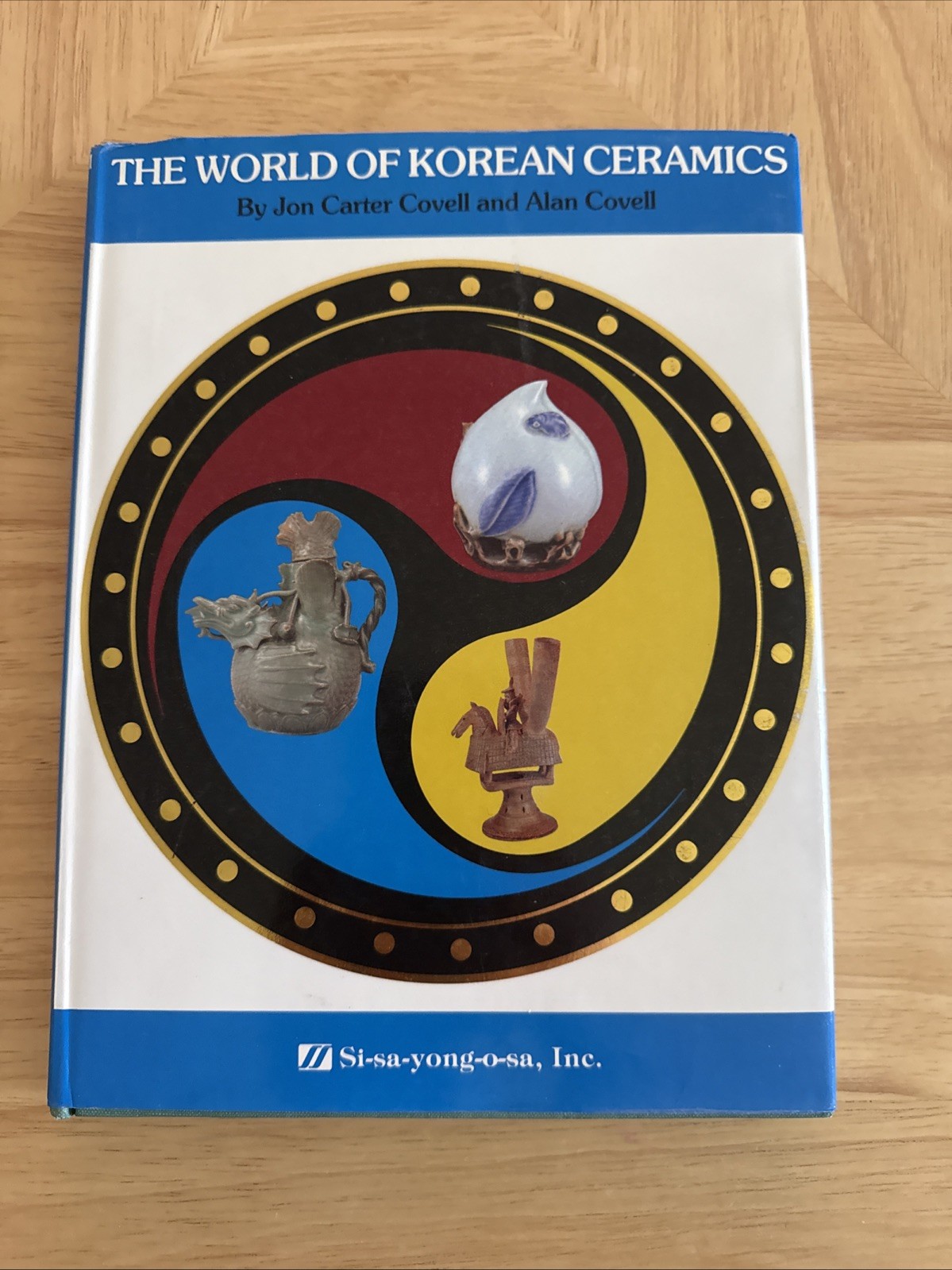 World of Korean Ceramics by Jon C. Covell (1986, Hardcover)