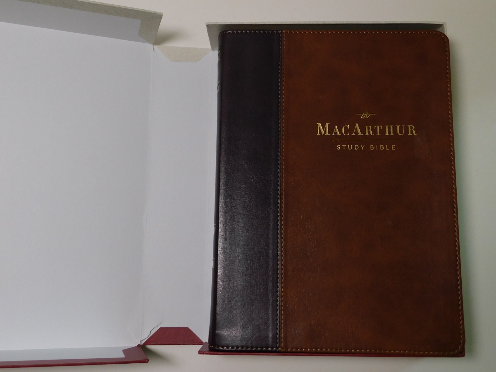 Macarthur Study Bible, 2nd Edition, ESV Leathersoft With (Slightly Damaged) Box