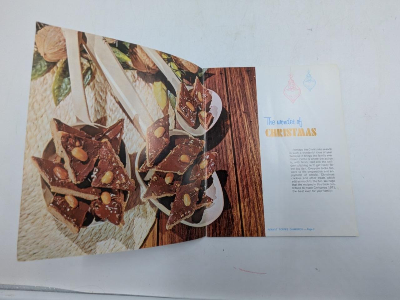 1971 WE Energies Cookie Book Wisconsin Electric Christmas Cooky Recipe Book A