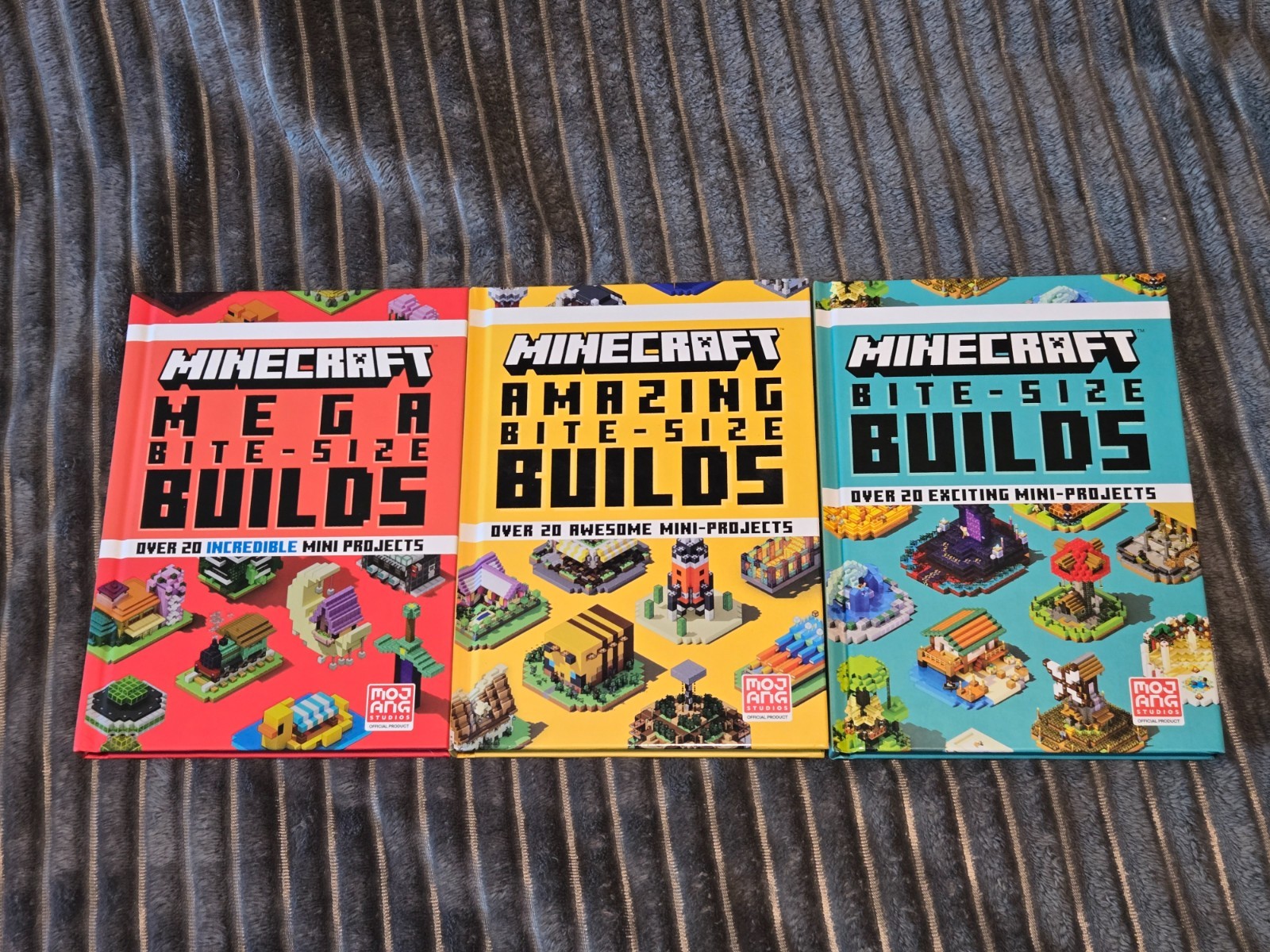Minecraft Collection 3 Books Lot -Bite Size Build/Mega Bite Size Builds/Amazing