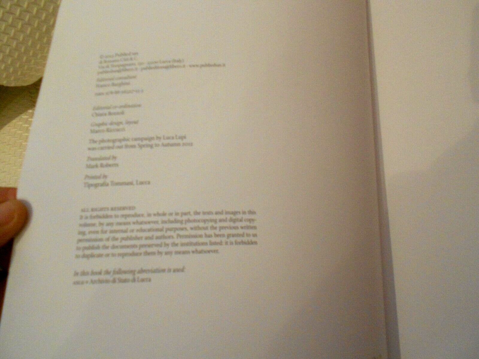 LUCCA AND ITS WALLS 2013 HARDCOVER LELLI KELLY 294 PAGES ISBN ‎ 978-8896527153