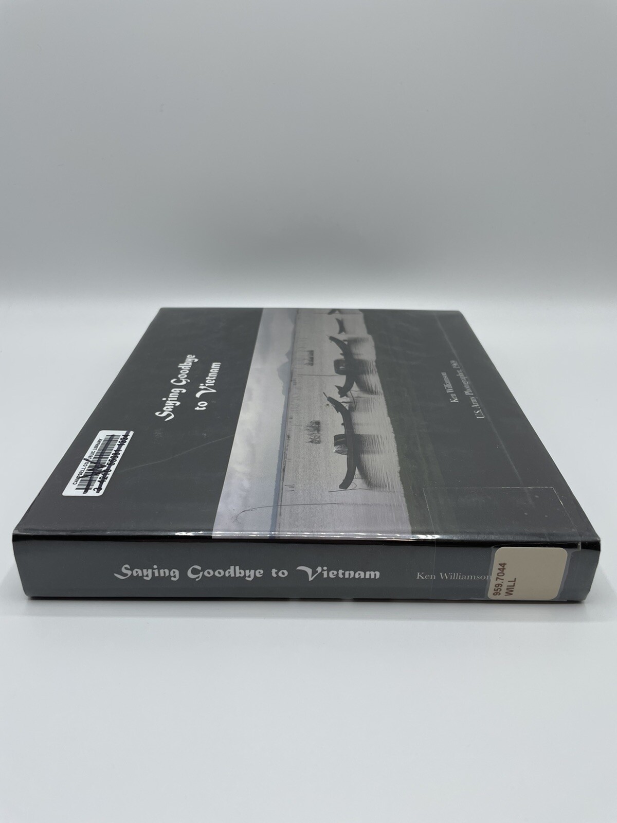 Saying Goodbye to Vietnam signed 465 of 750 limited edition Ken Williamson Rare