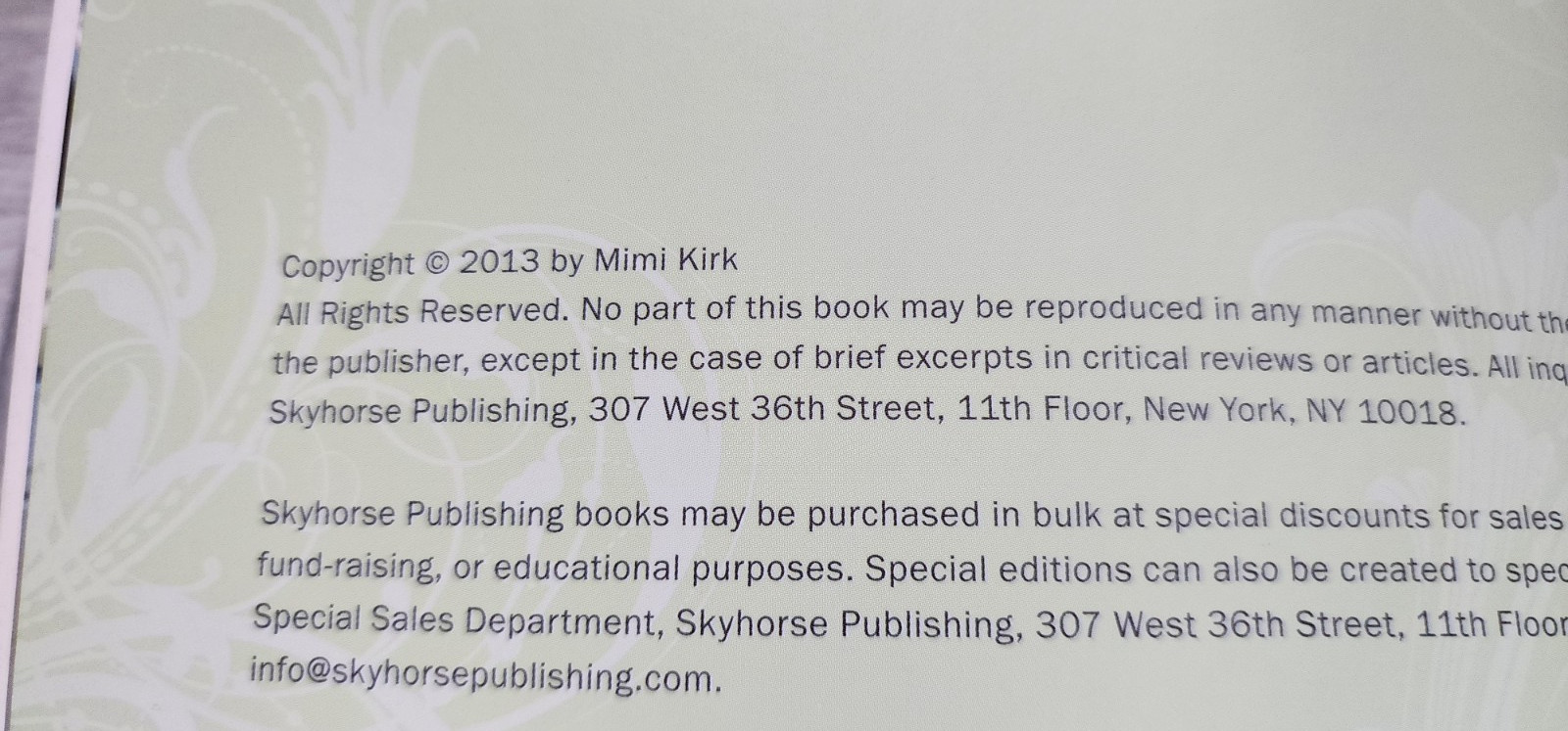 Live Raw Around the World recipes guide lifestyle paperback 2013 212 pages nice