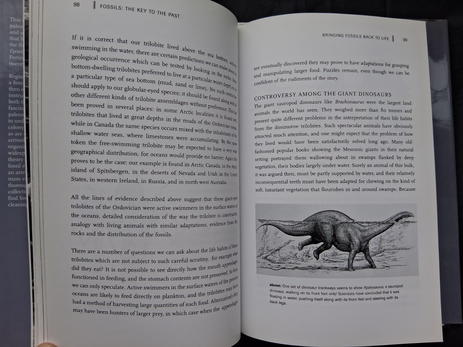 Fossils: The Key to the Past, hardcover book, by Richard Fortey