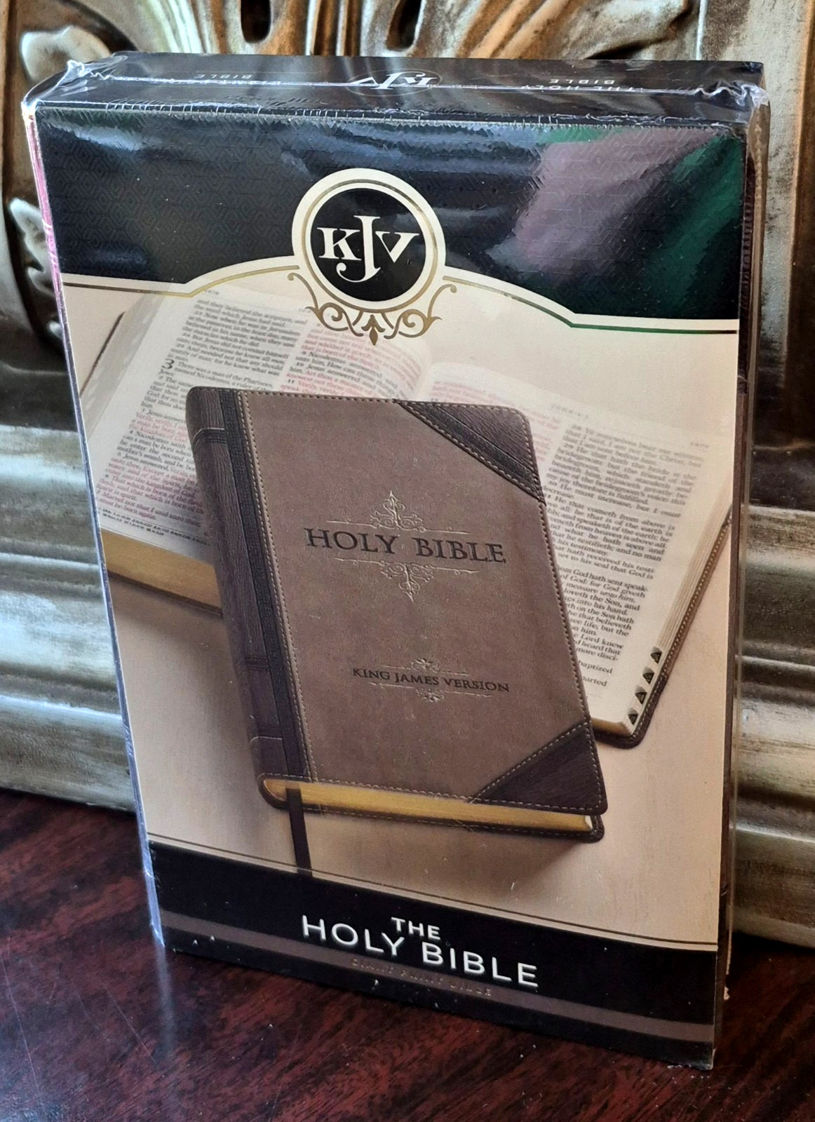 KJV Holy Bible (Giant Print, Faux Leather, Red Letter, Indexed) New / Sealed