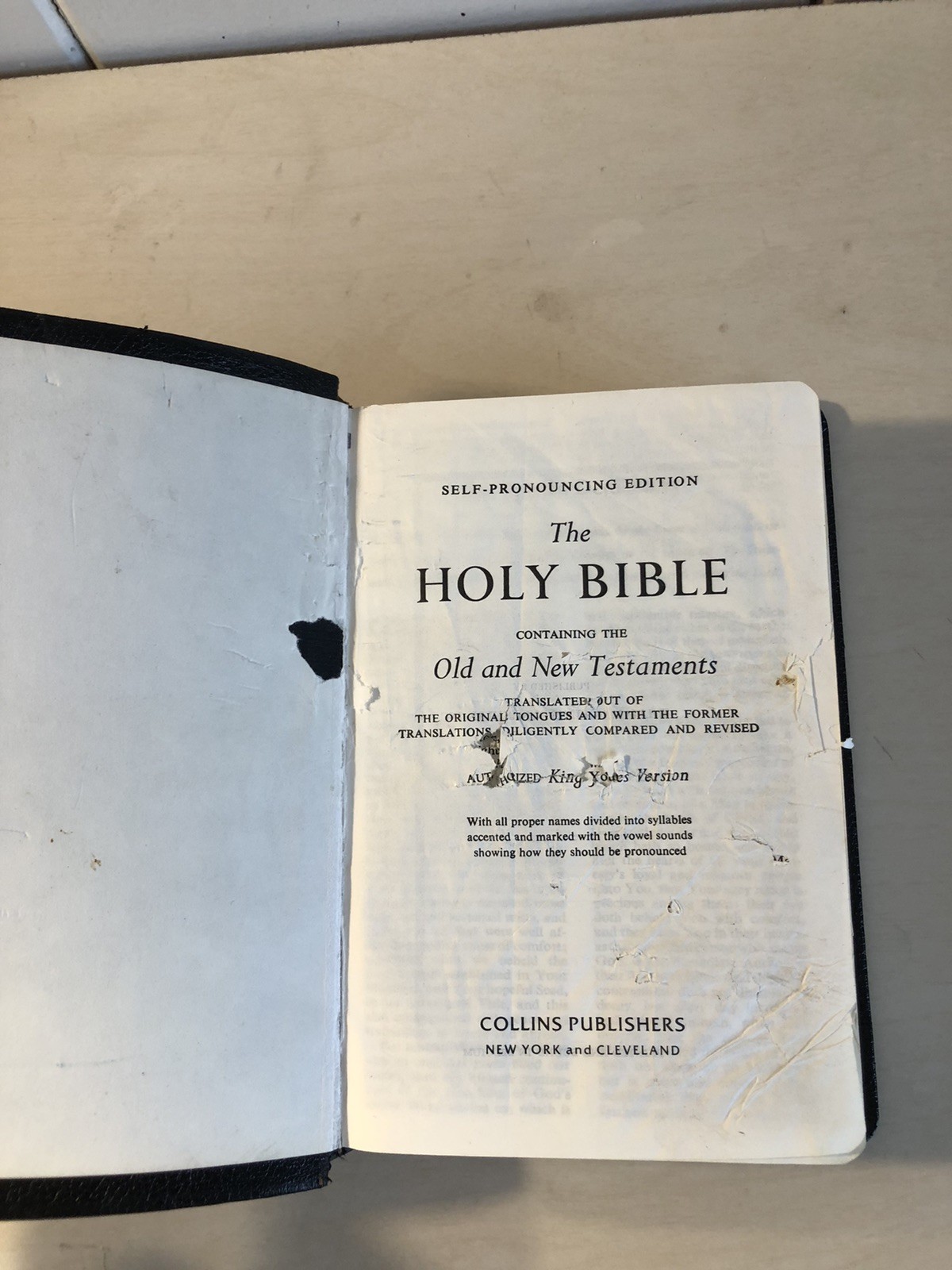Holy Bible KJV Collins Black Leather References Red Letter Vintage