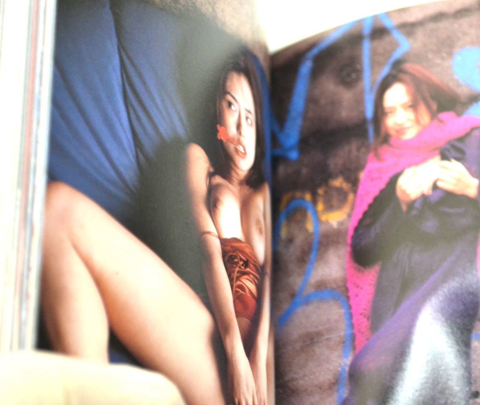 Nobuyoshi Araki photo book nude photographs 17 Idols 14.8×10.4cm 148P 1ED Obi
