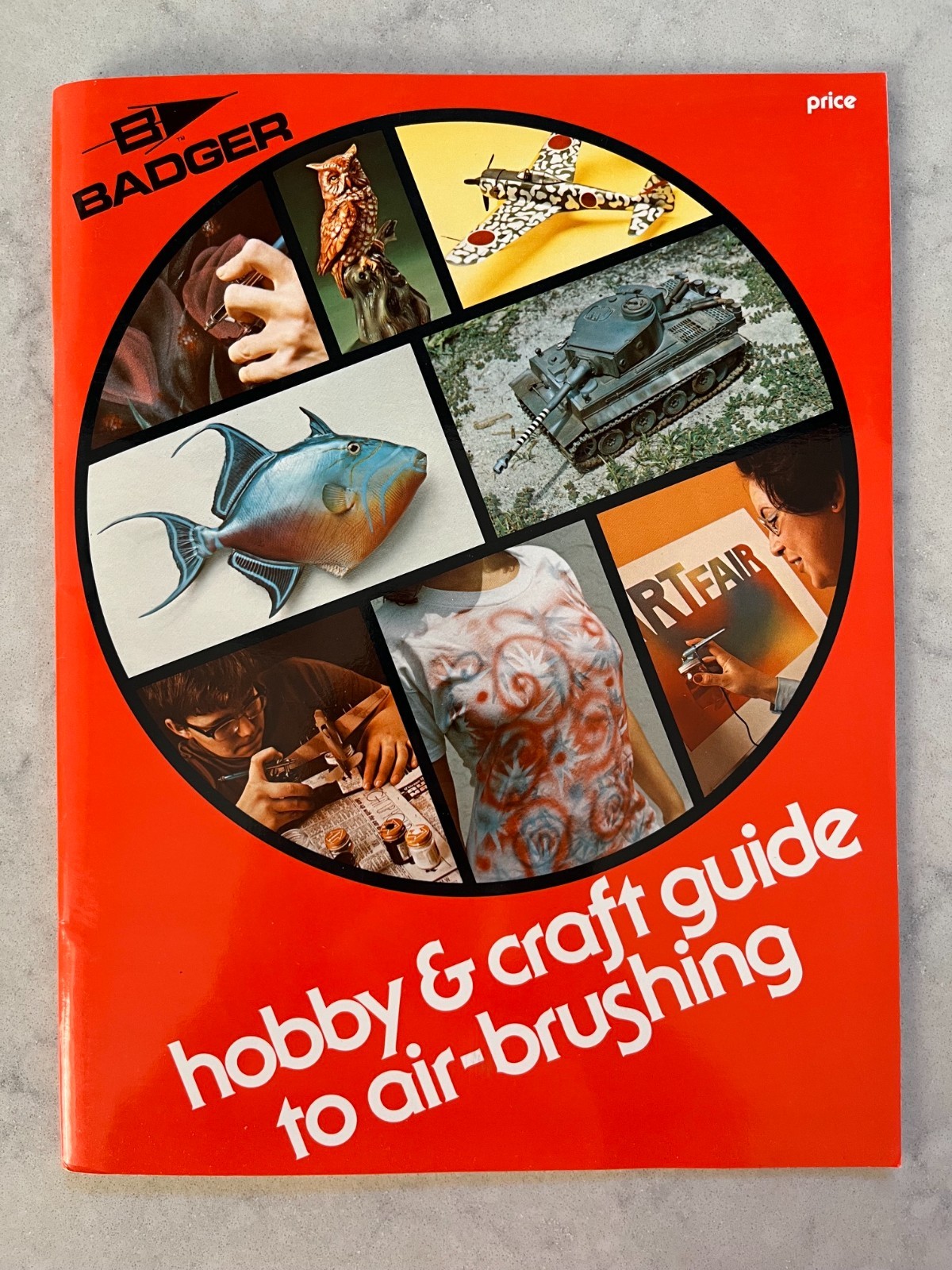 Hobby & Craft Guide to Air-Brushing by Carl Caiati