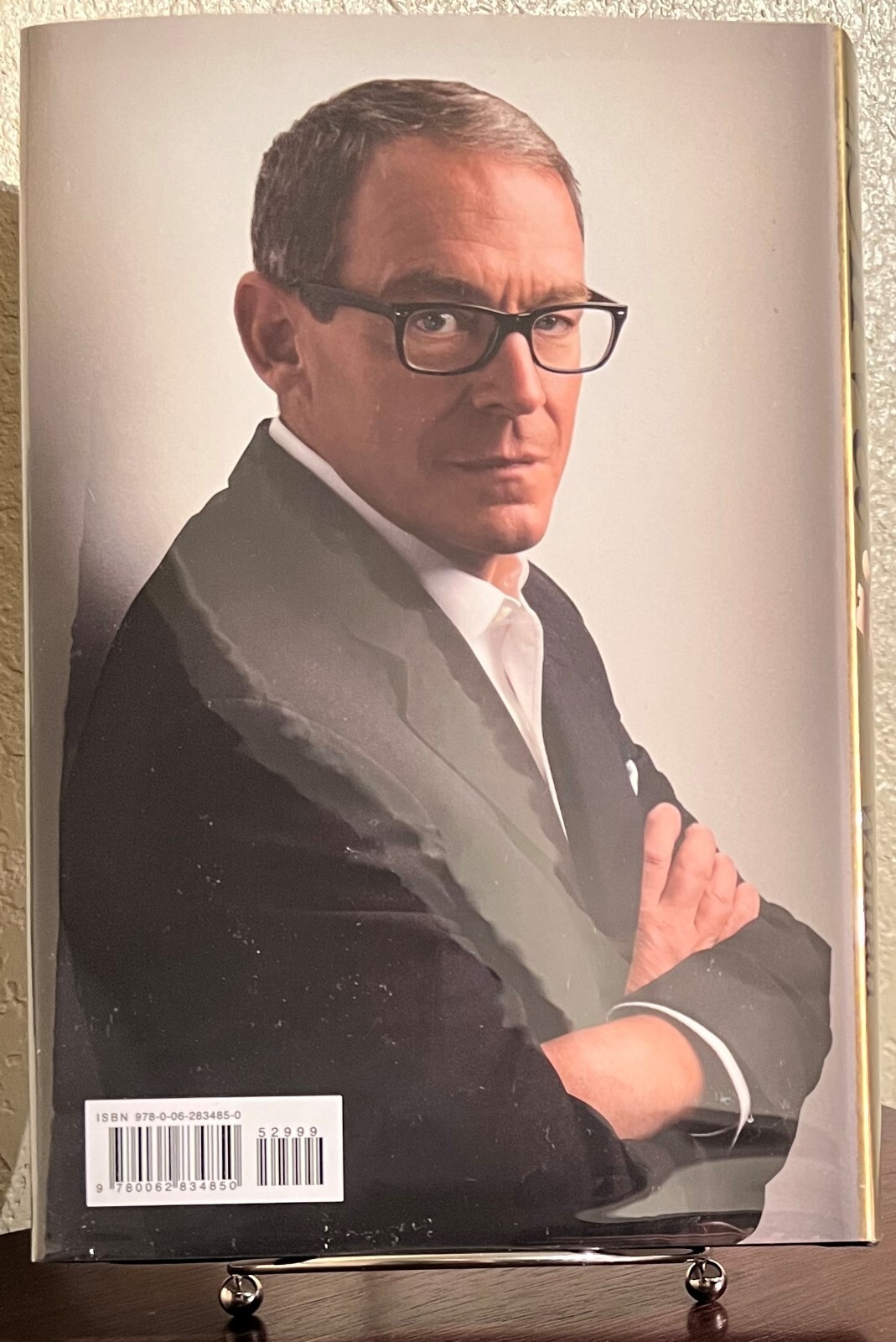 SIGNED ~ PORTRAIT OF AN UNKNOWN WOMAN by Daniel Silva (2022, Hardcover) 1st/1st