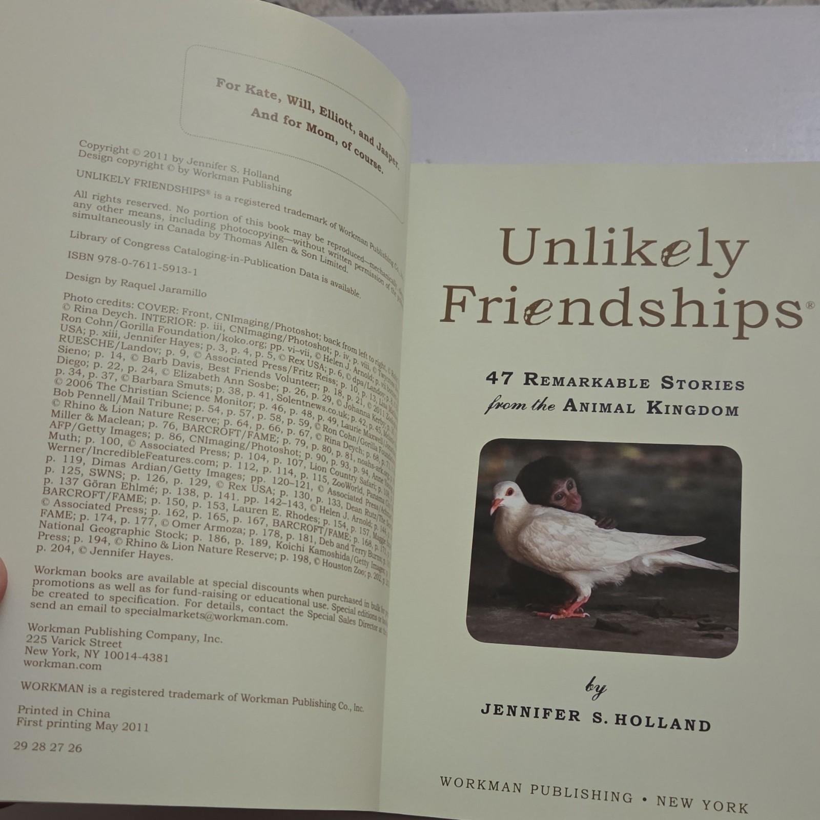 Unlikely Friendships Jennifer S. Holland Paperback Workman Animals Nature 2011