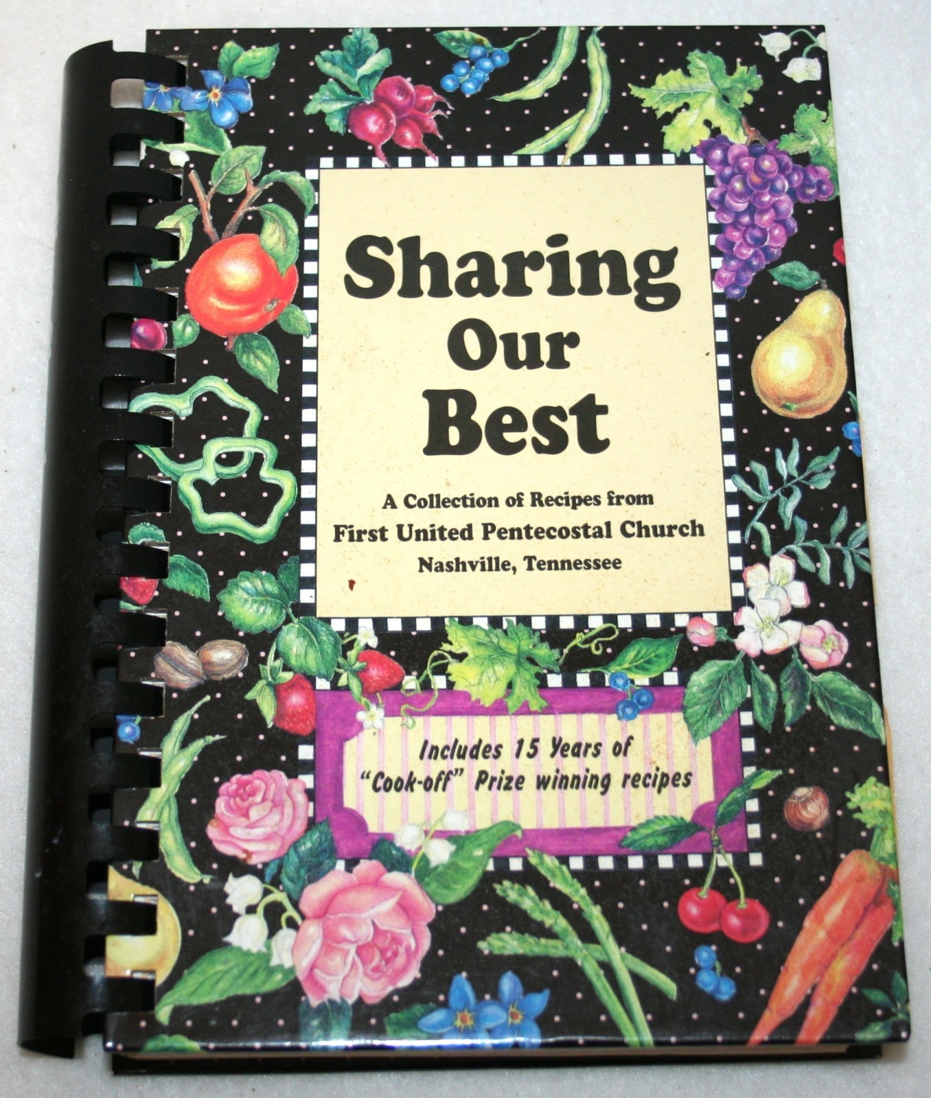 Vintage FIRST UNITED PENTECOSTAL CHURCH Nashville TN COOKBOOK 1992 Recipes Food