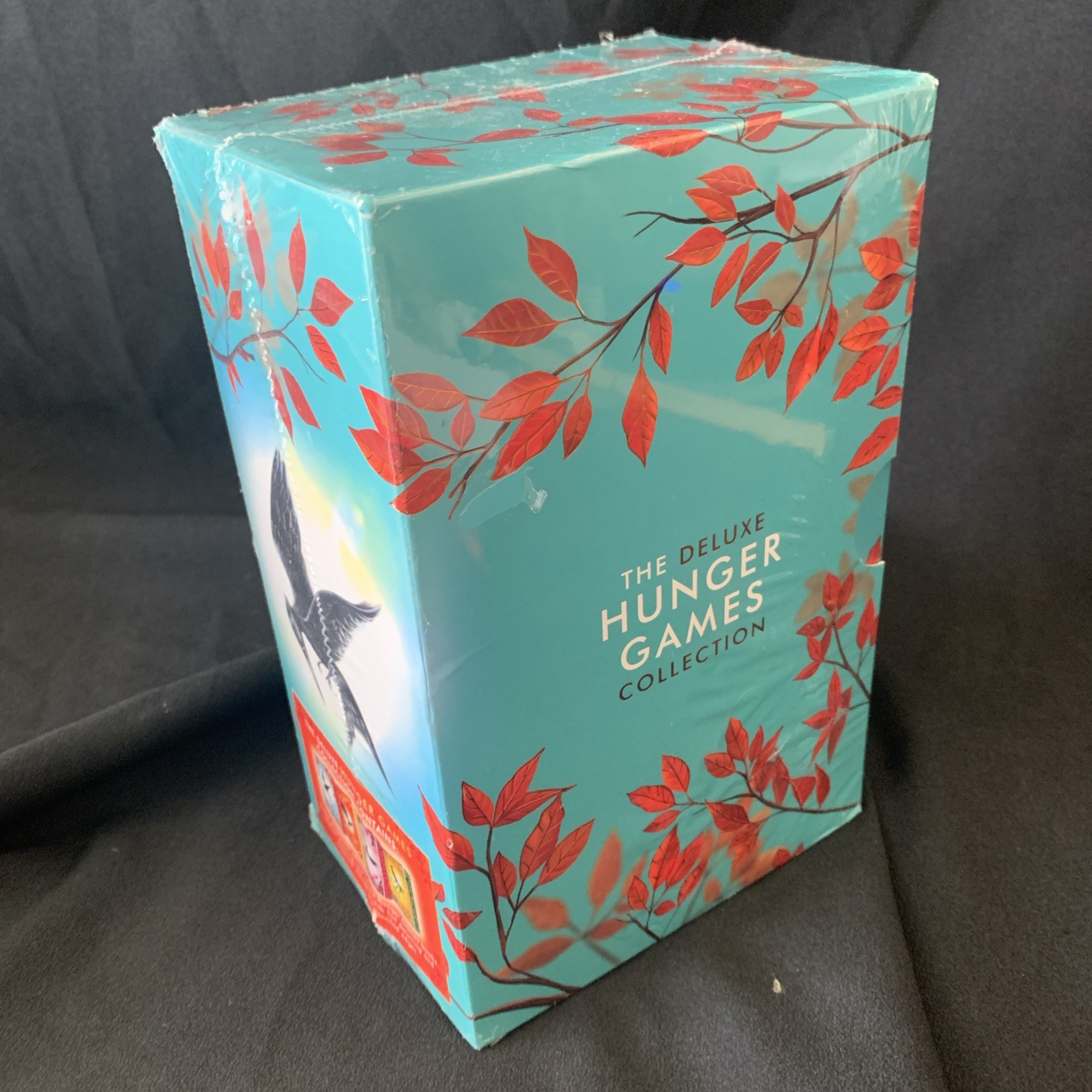 NEW SEALED! Hunger Games Box Set DELUXE EDITION w/ Stencil Edges Suzanne Collins