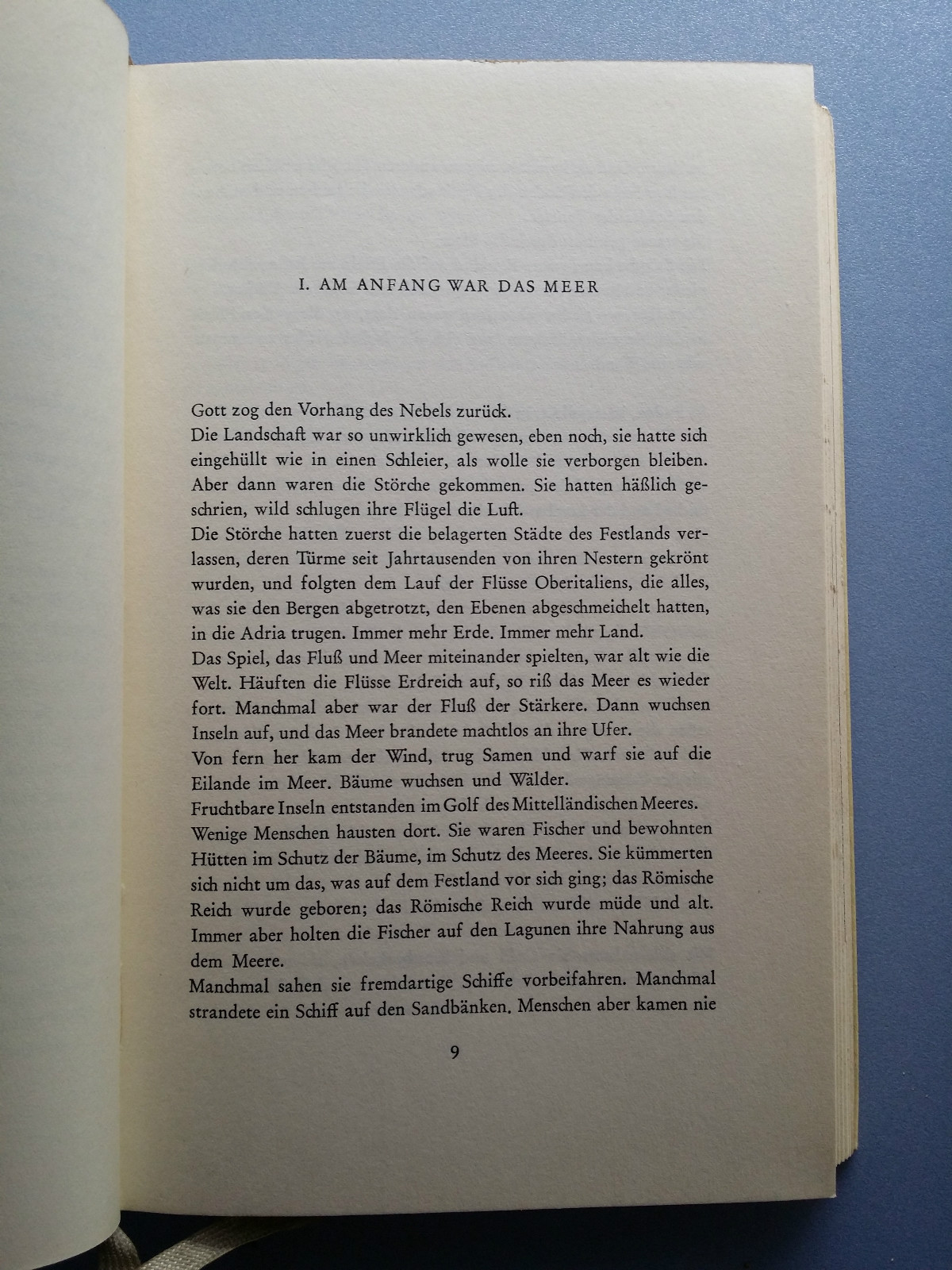 Queen of the Seas Novel of a City Marianne Langewiesch 1953 274 Pages