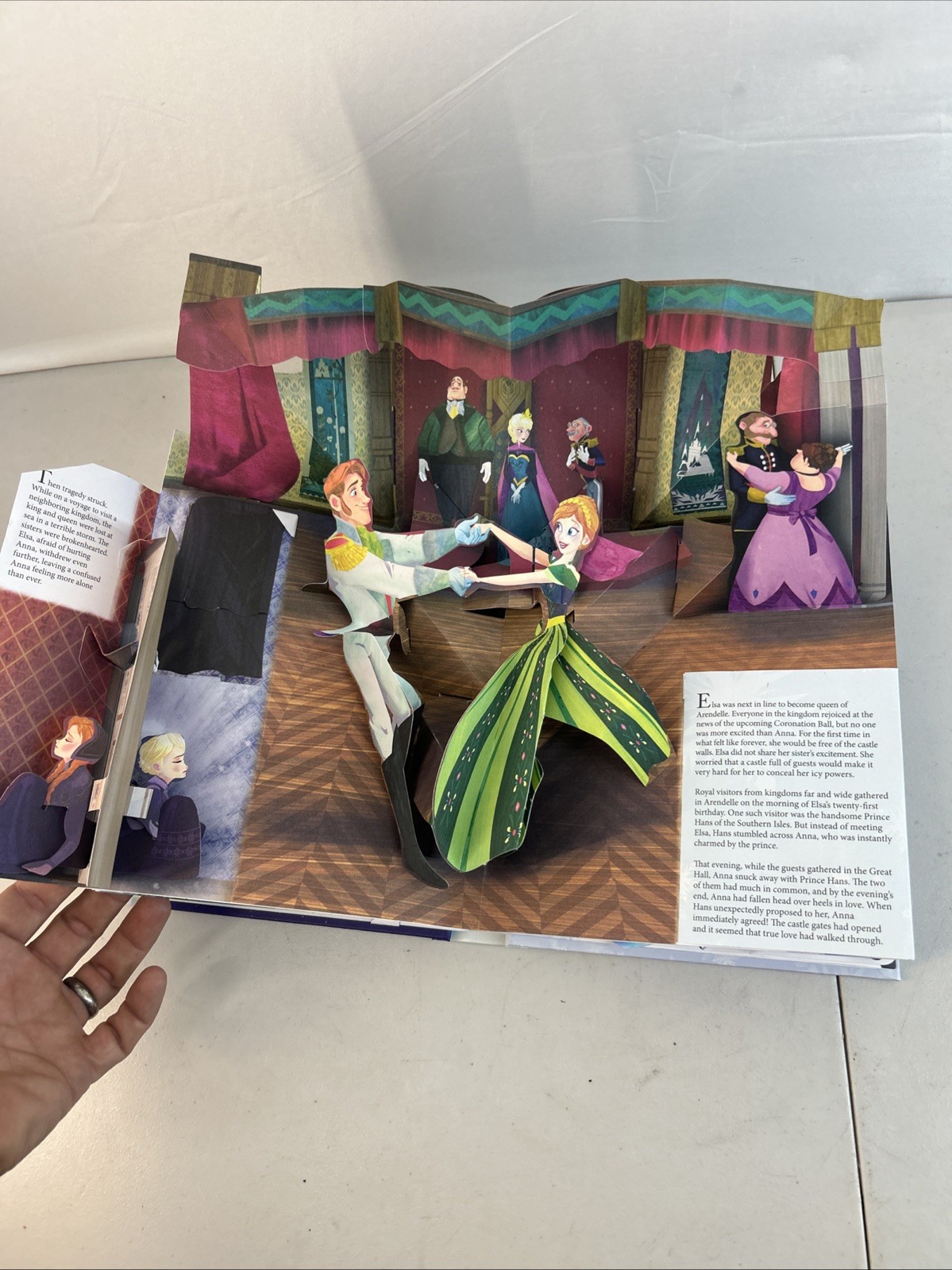 Frozen : A Pop-Up Adventure by Matthew Reinhart (2016, Hardcover) – GOOD