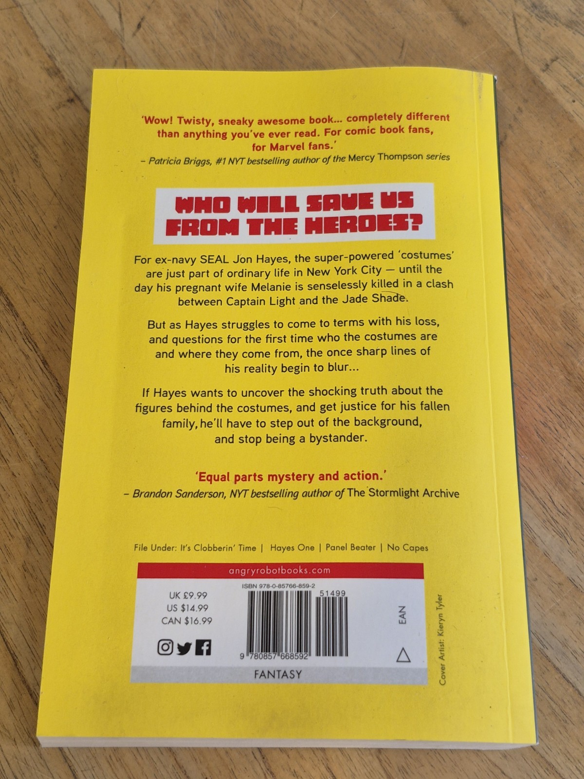 Bystander 27 by Rik Hoskin Paperback / softback Book