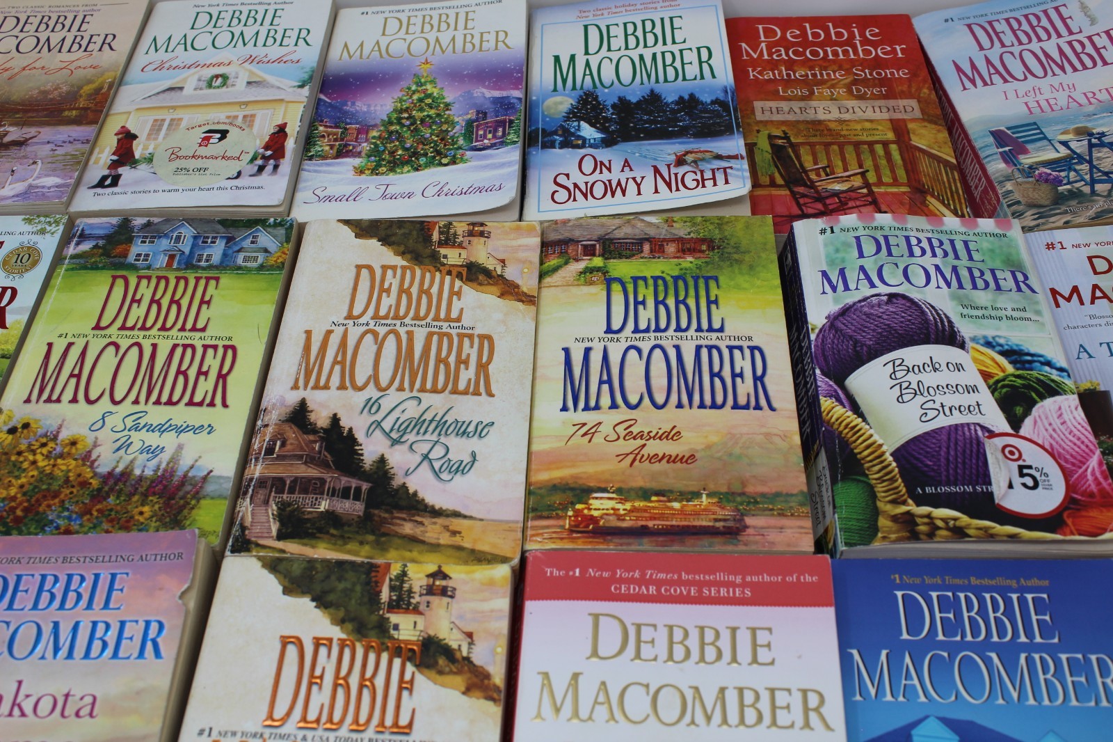 Lot of 10 Debbie Macomber Random Mix/Unsorted PB
