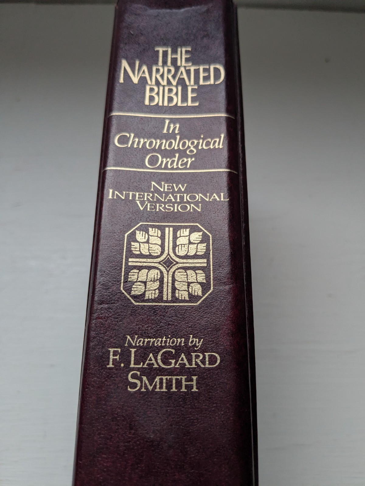 The Narrated Bible In Chronological Order NIV Narration by F. LaGard Smith 1984