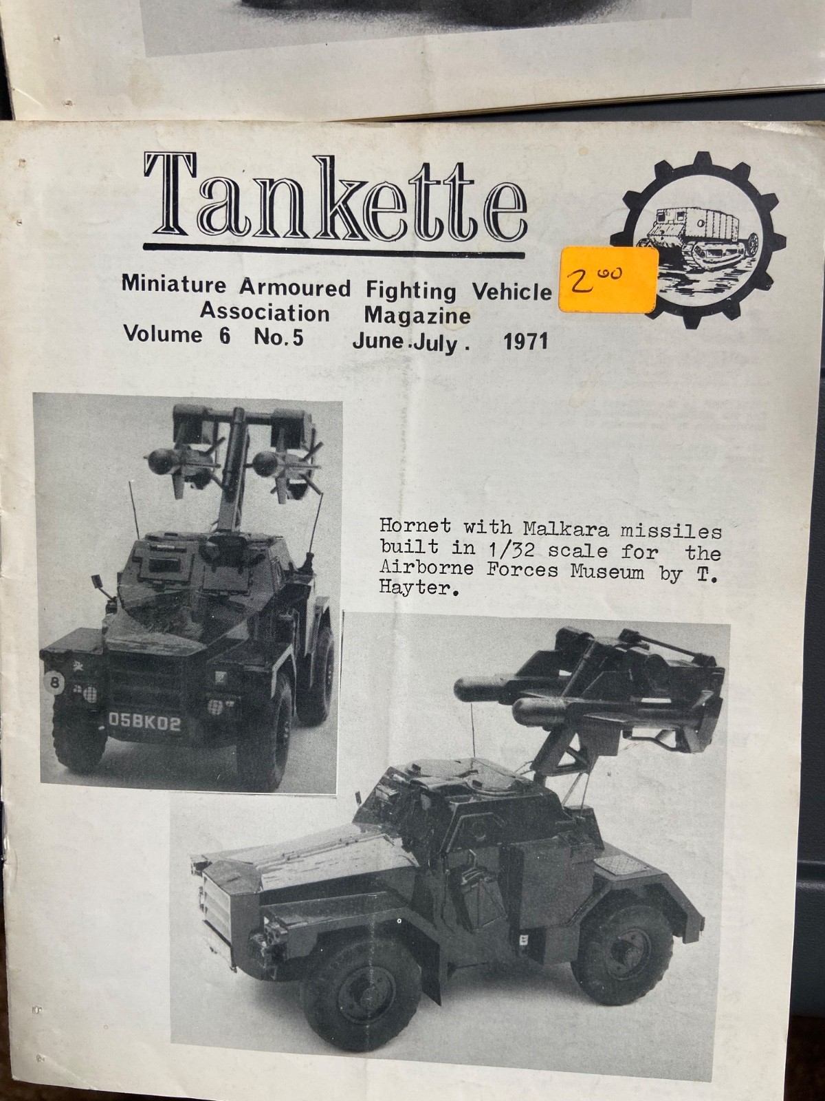 LOT OF 5 TANKETTE MAGAZINES MINIATURE ARMOURED FIGHTING VEHICLES 1970-1971