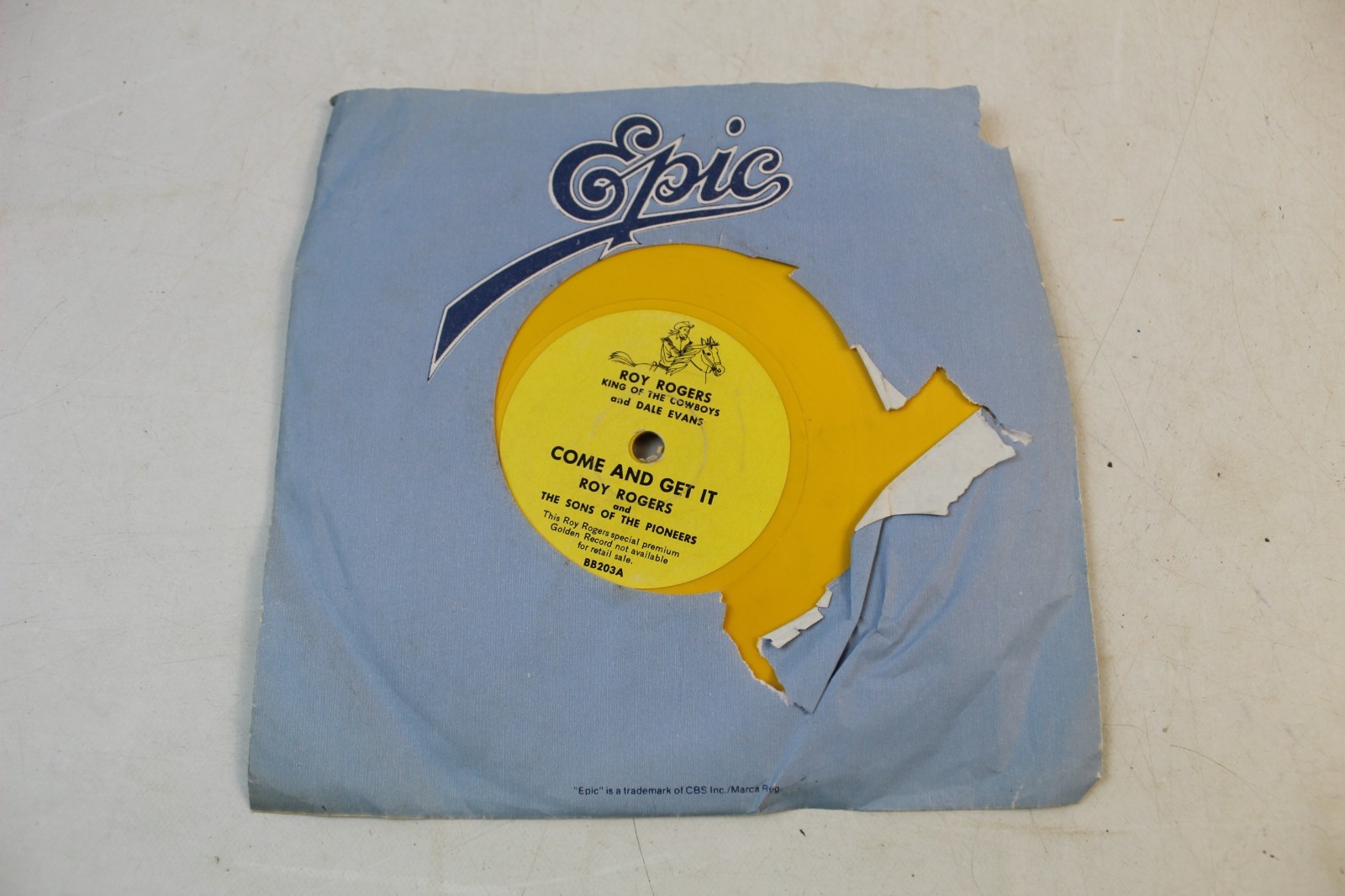 Roy Rogers at the Lane Ranch plus record Hoofbeat Serenade 1950