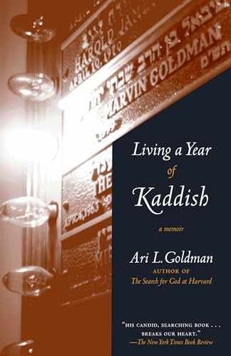 Living a Year of Kaddish: A Memoir – Paperback, by Goldman Ari – Very Good