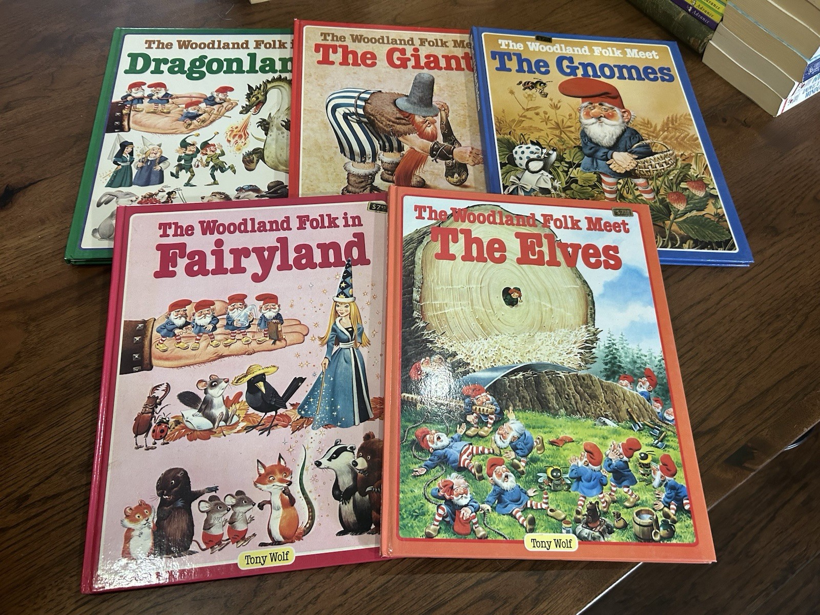 5 The Woodland Folk Meet Gnomes, Elves, Fairyland, Giants & Dragonland Tony Wolf