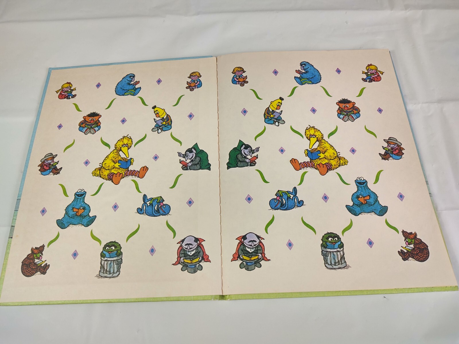 Vtg 1980 Down On The Farm With Grover Book Sesame Street Book Club Golden CTW